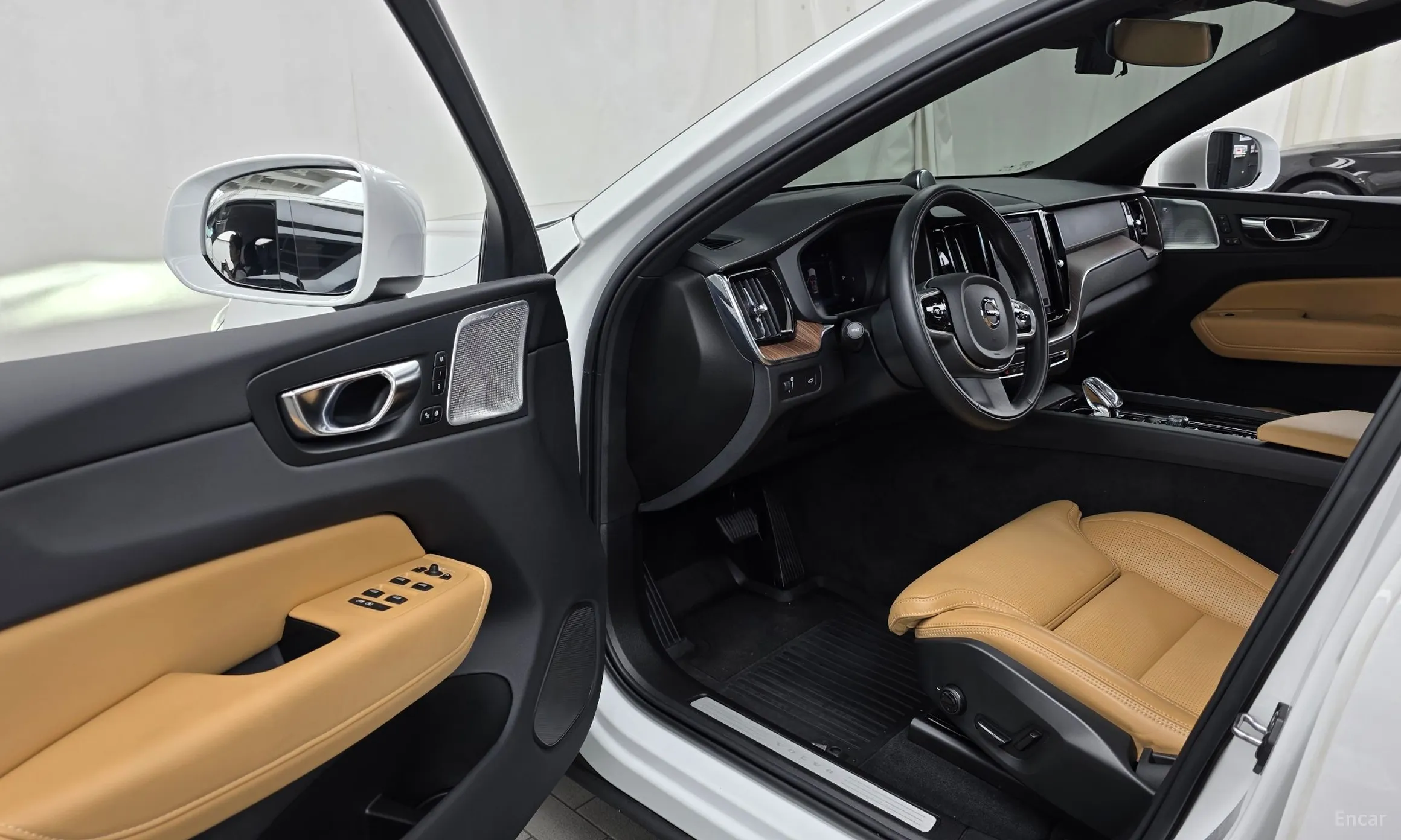 Volvo XC60 Gen 2 превью 10