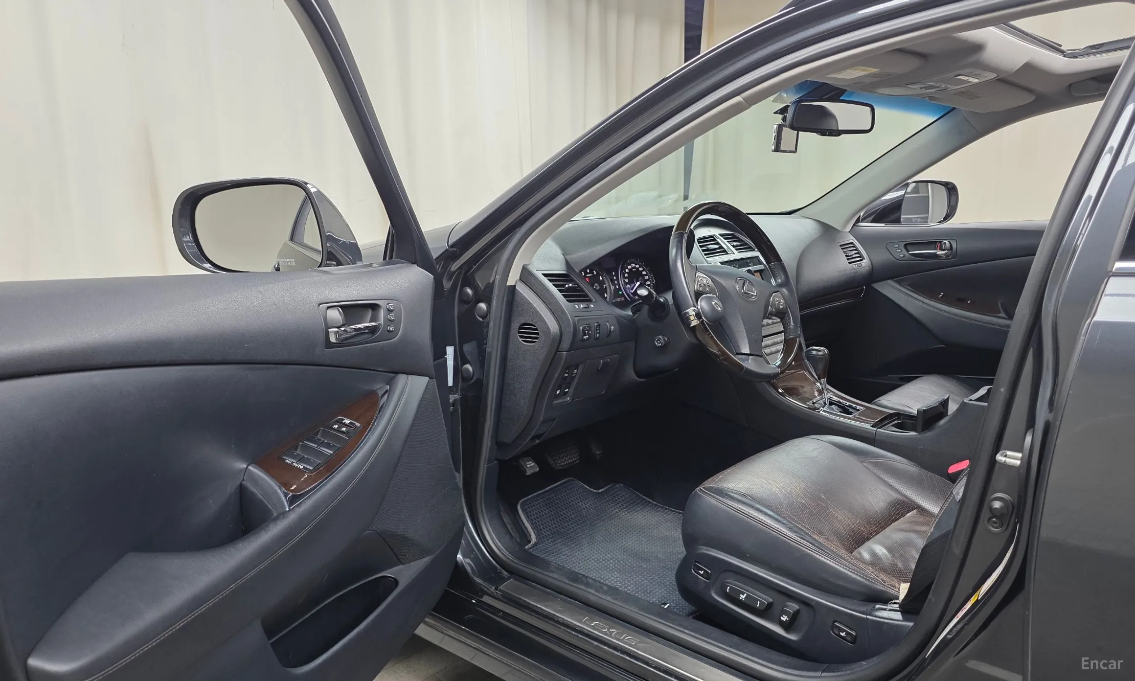 Lexus ES350 превью 10