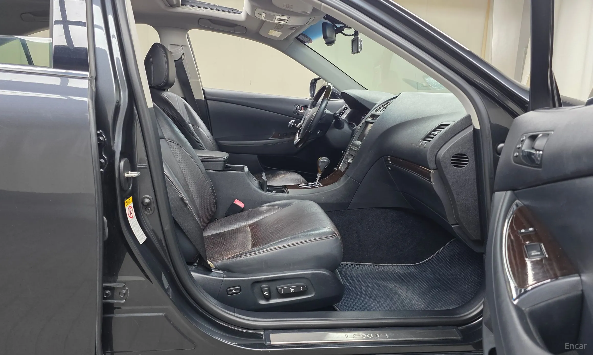 Lexus ES350 превью 11