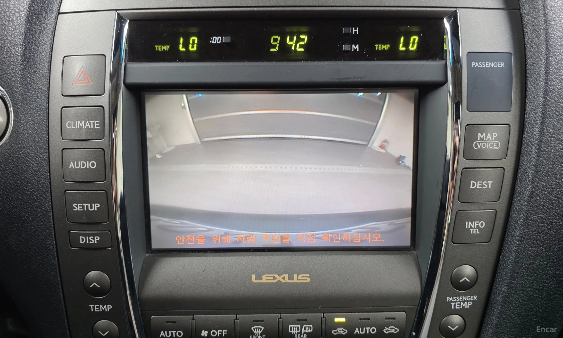 Lexus ES350 превью 15