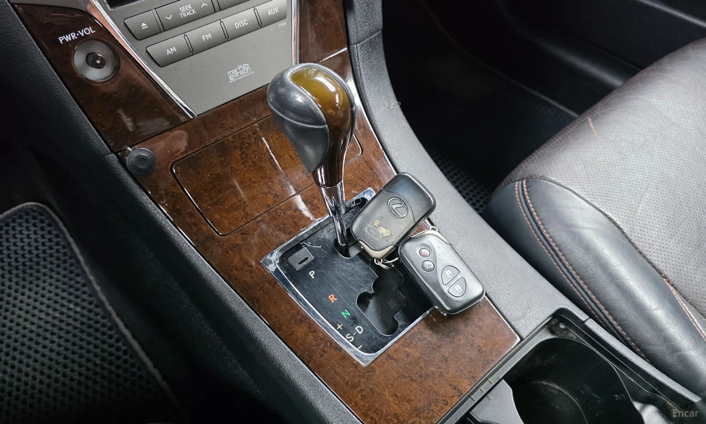 Lexus ES350 превью 9