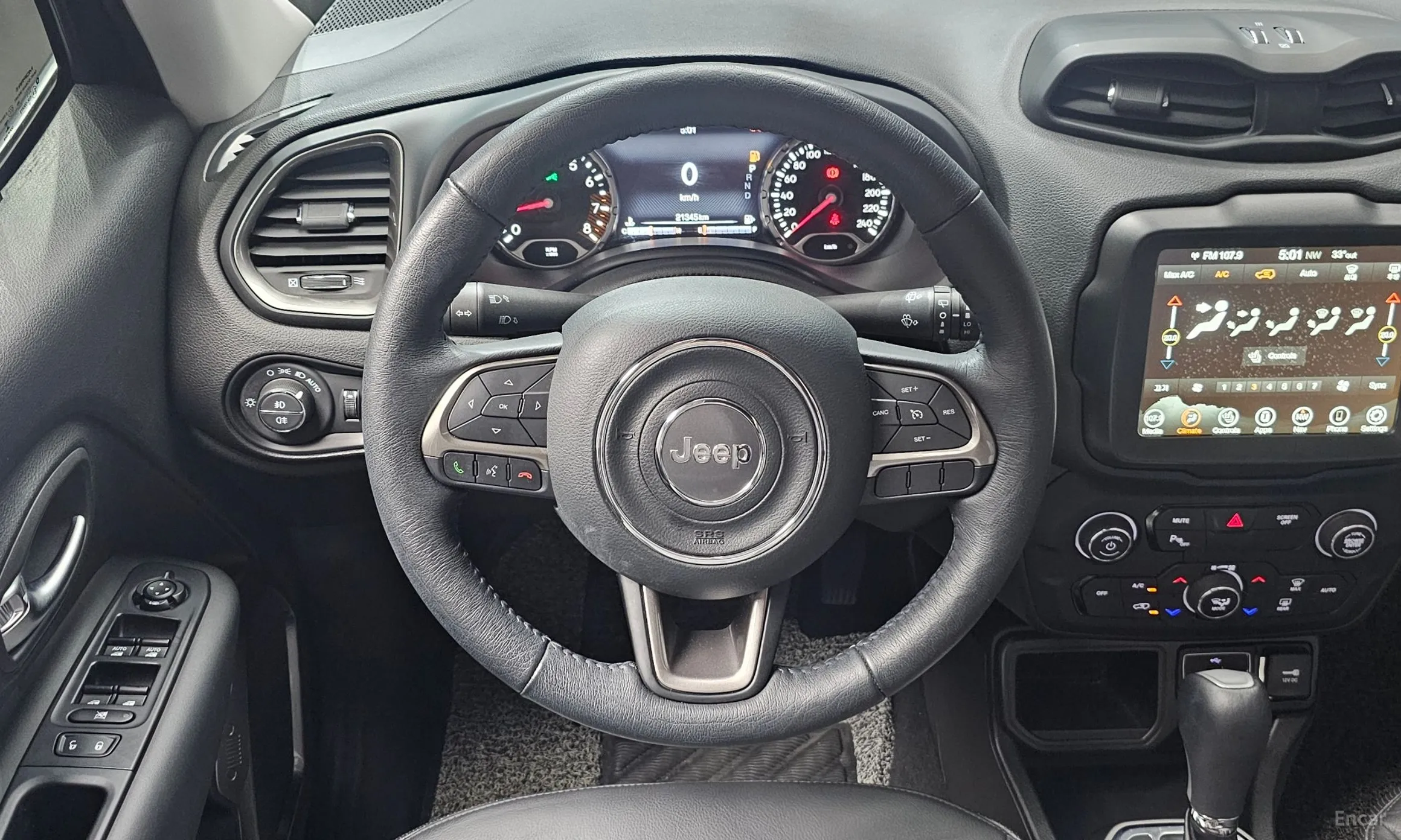Jeep Renegade превью 13