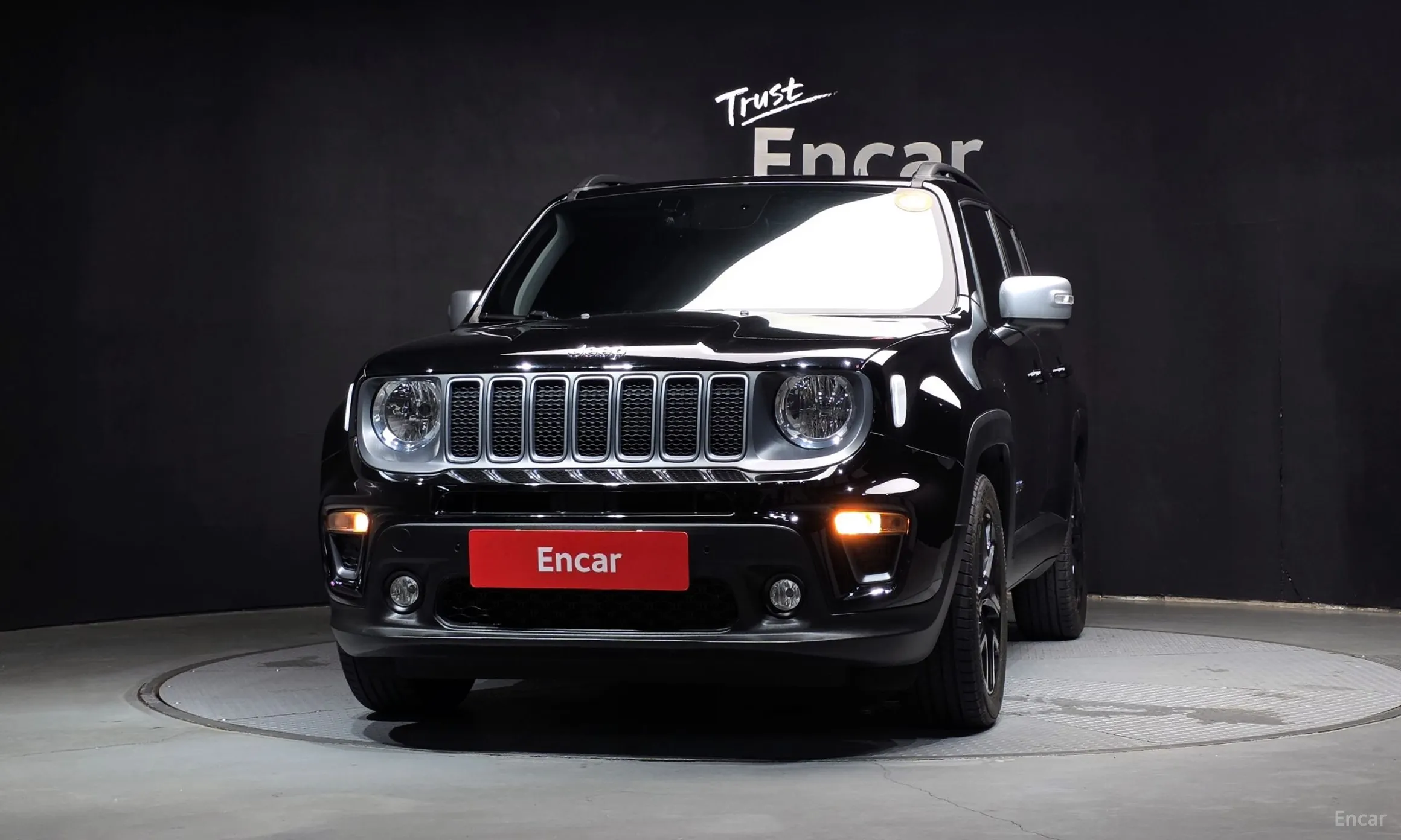 Jeep Renegade превью 3