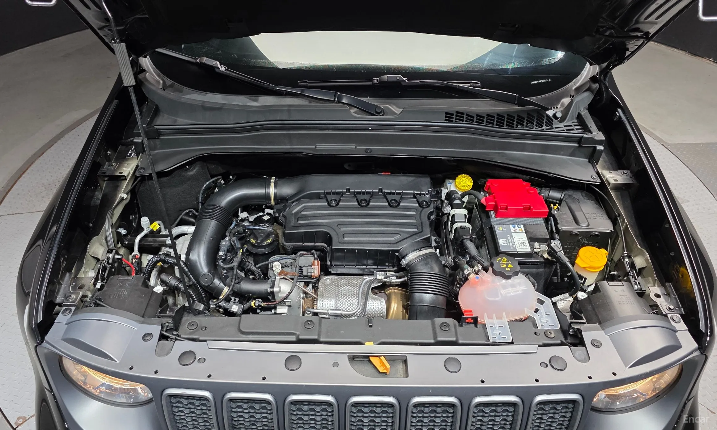 Jeep Renegade превью 6