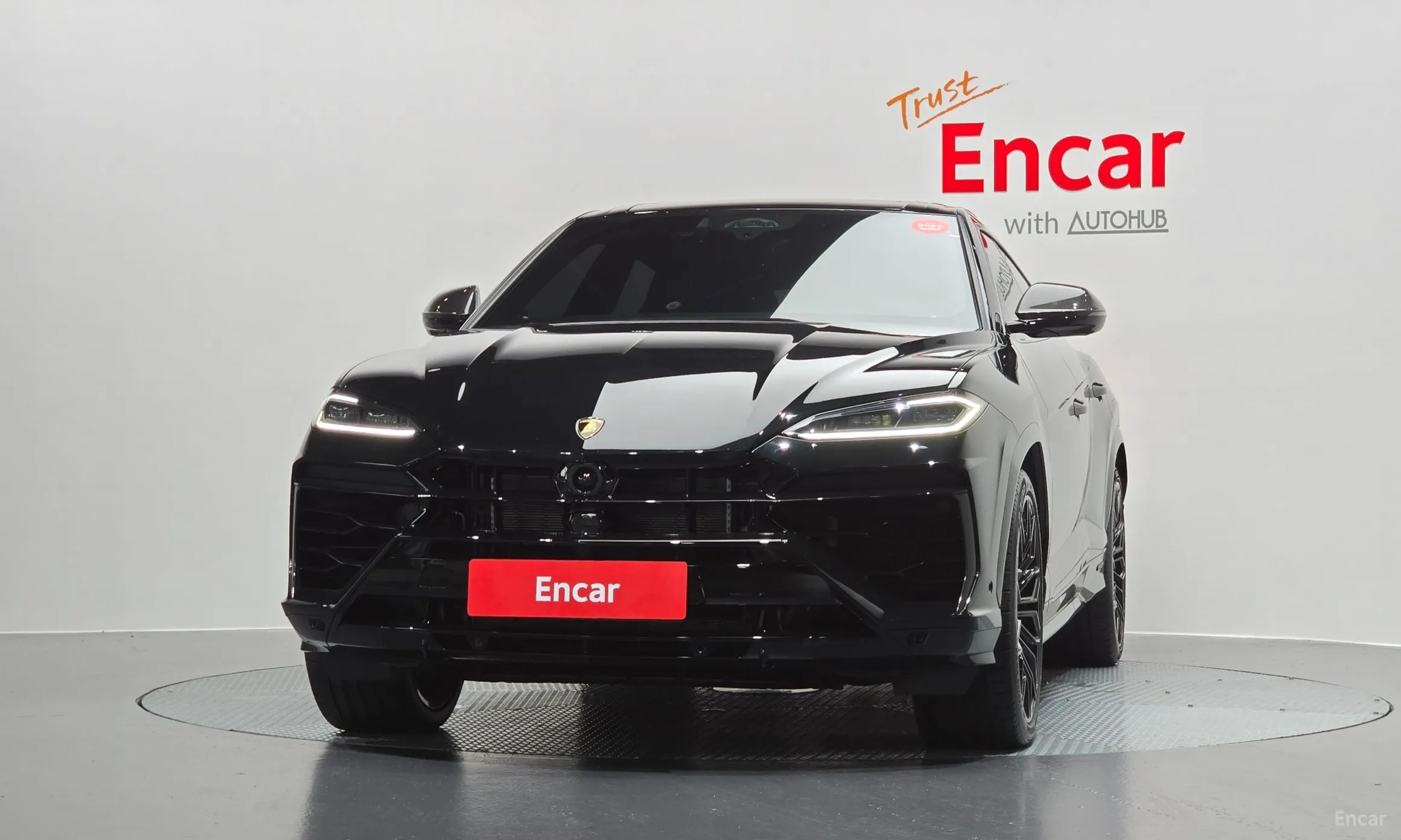 Lamborghini Urus превью 3