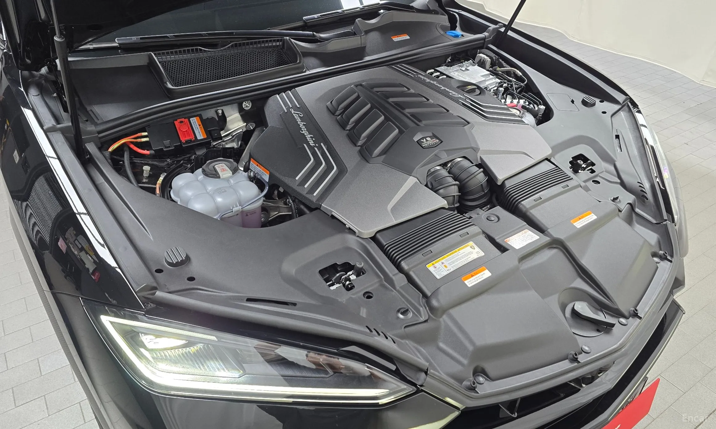 Lamborghini Urus превью 6