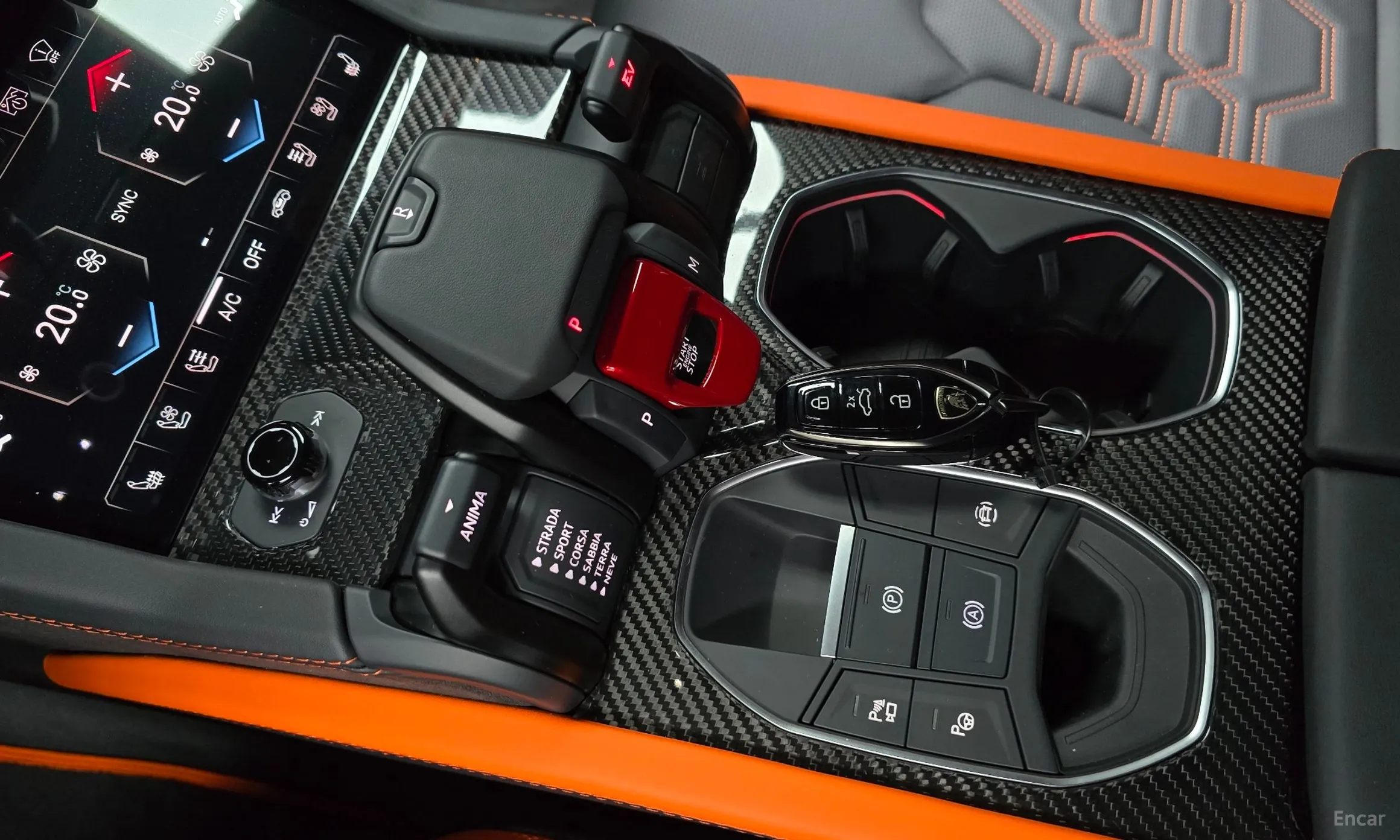 Lamborghini Urus превью 9