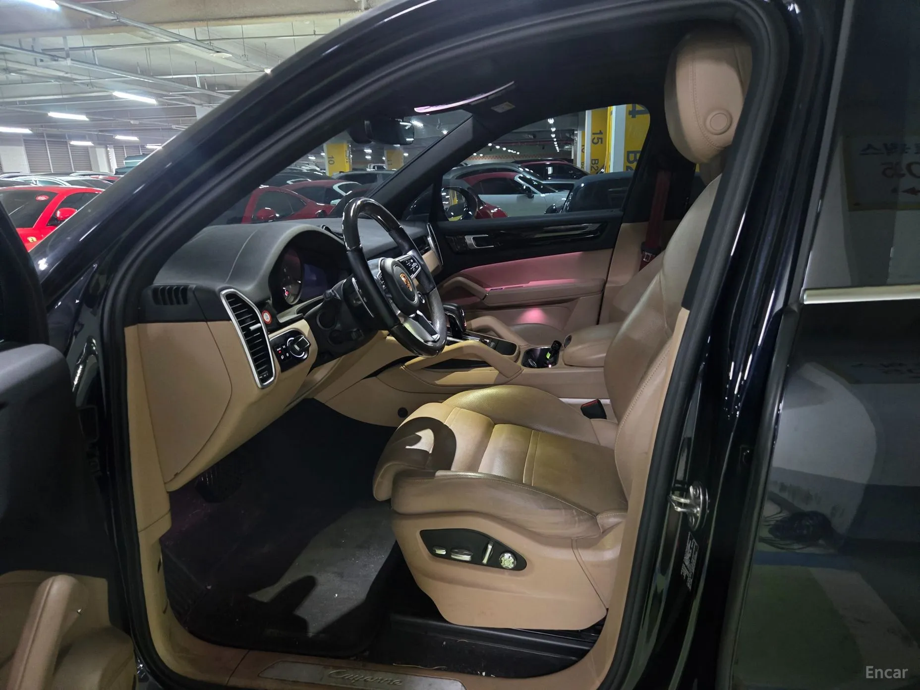 Porsche Cayenne (PO536) превью 12