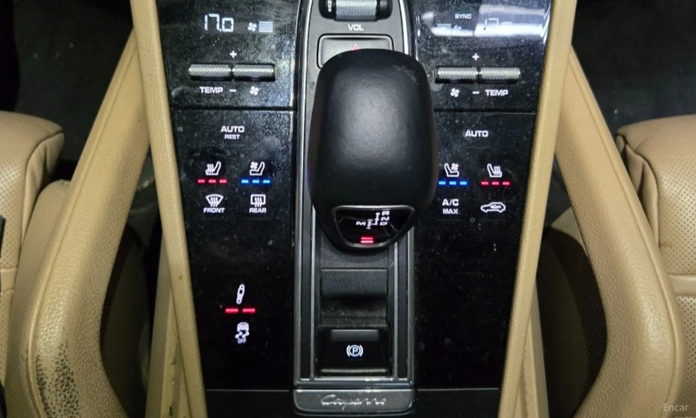 Porsche Cayenne (PO536) превью 15