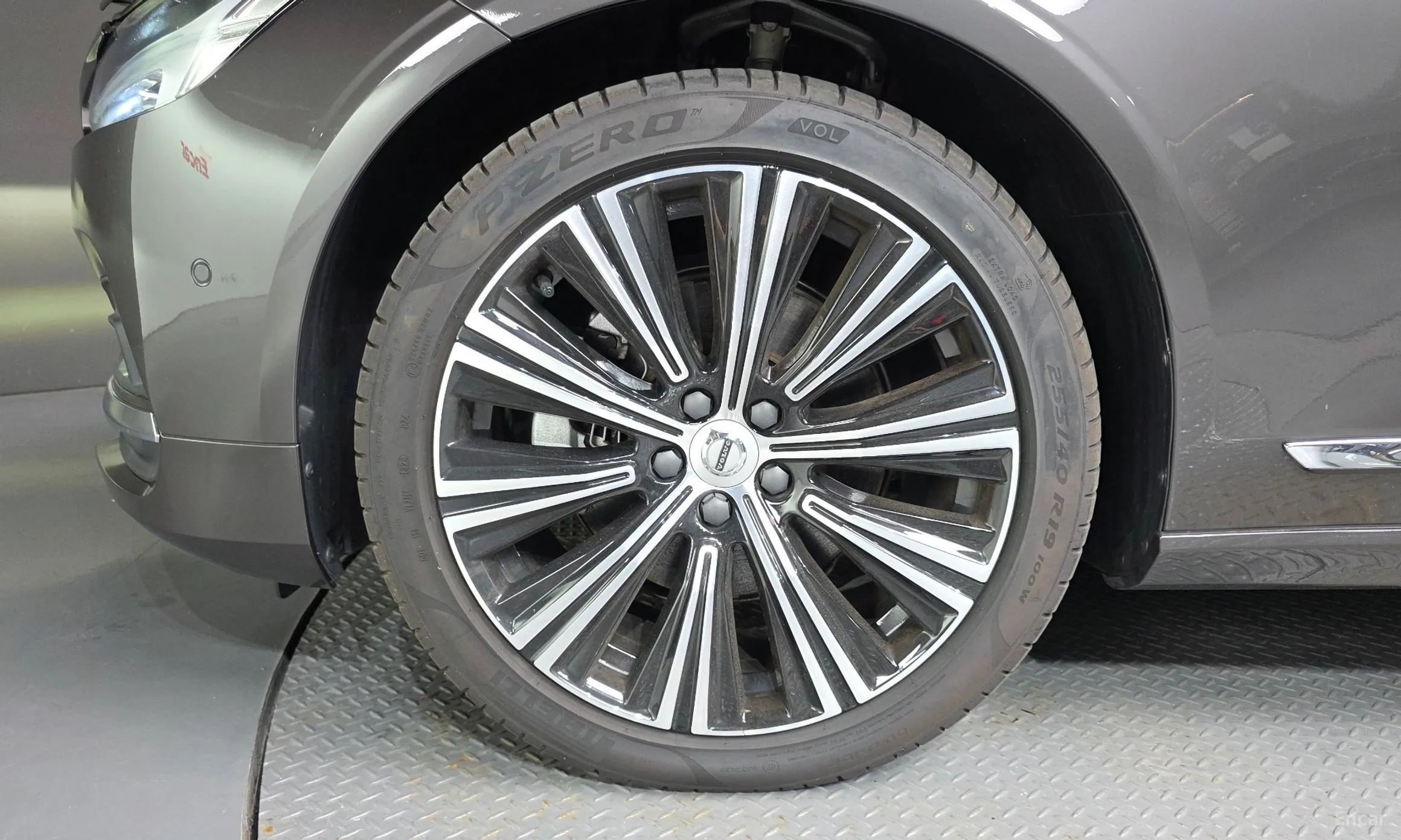 Volvo S90 превью 5