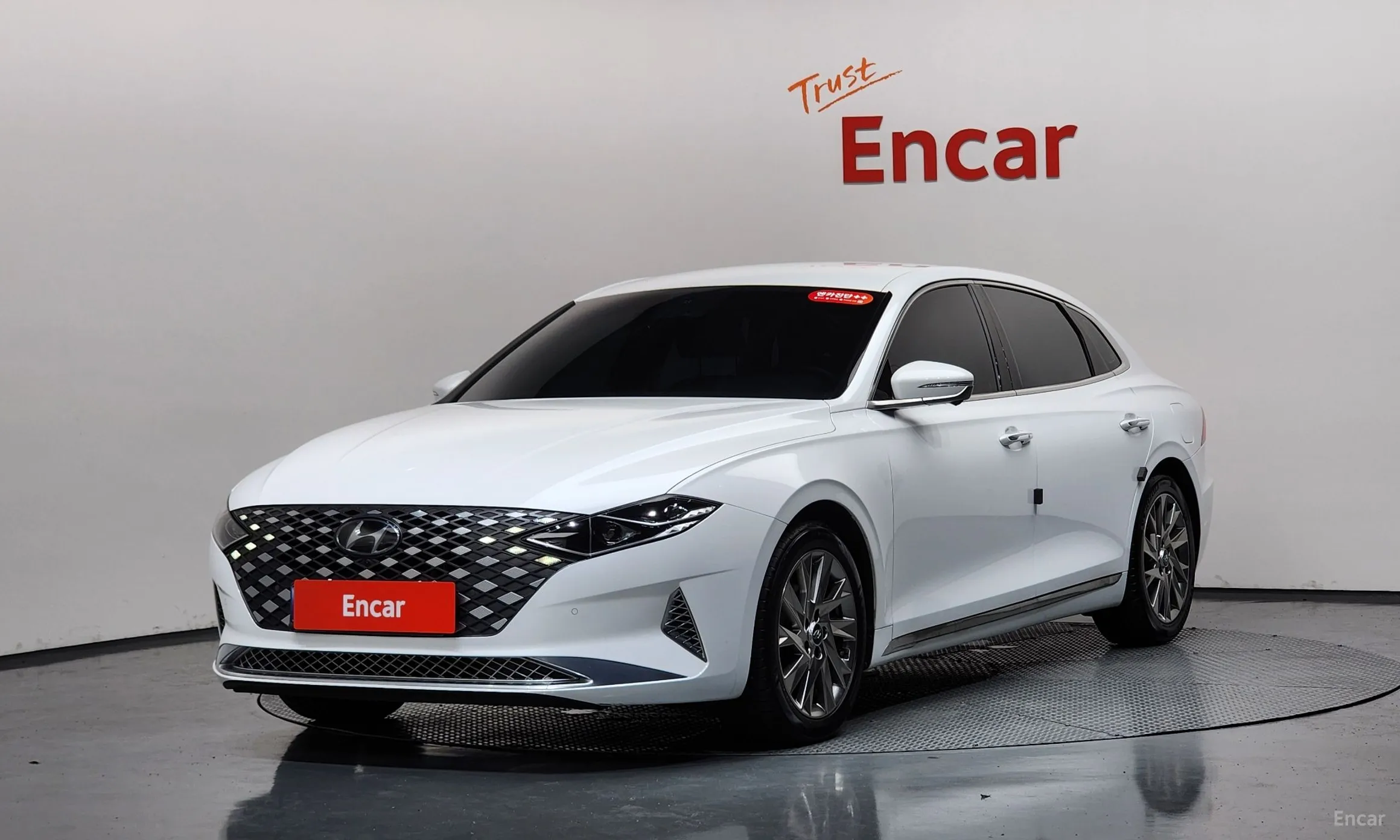 Hyundai Grandeur IG Hybrid
