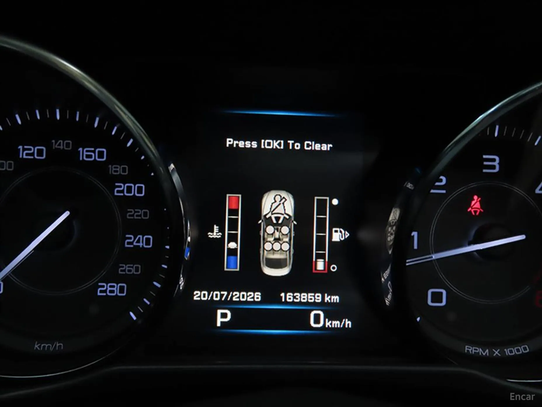 Jaguar XE превью 9