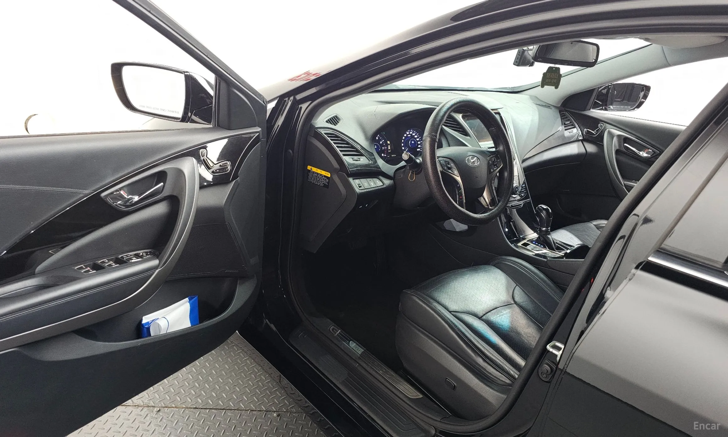 Hyundai Grandeur HG превью 10