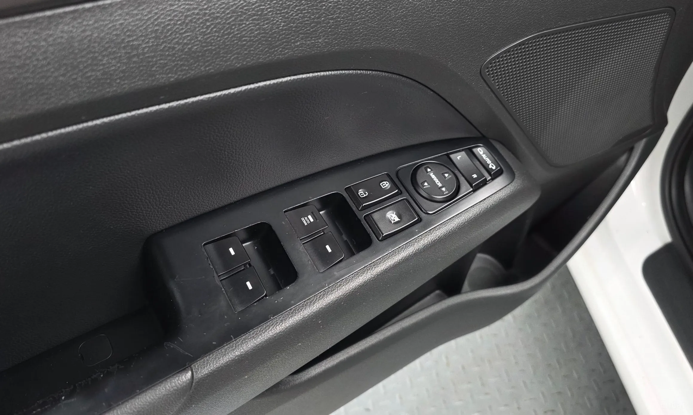 Hyundai Avante AD превью 19
