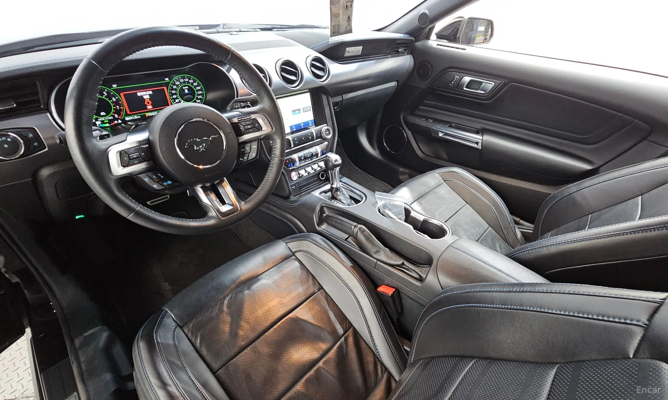 Ford Mustang превью 7