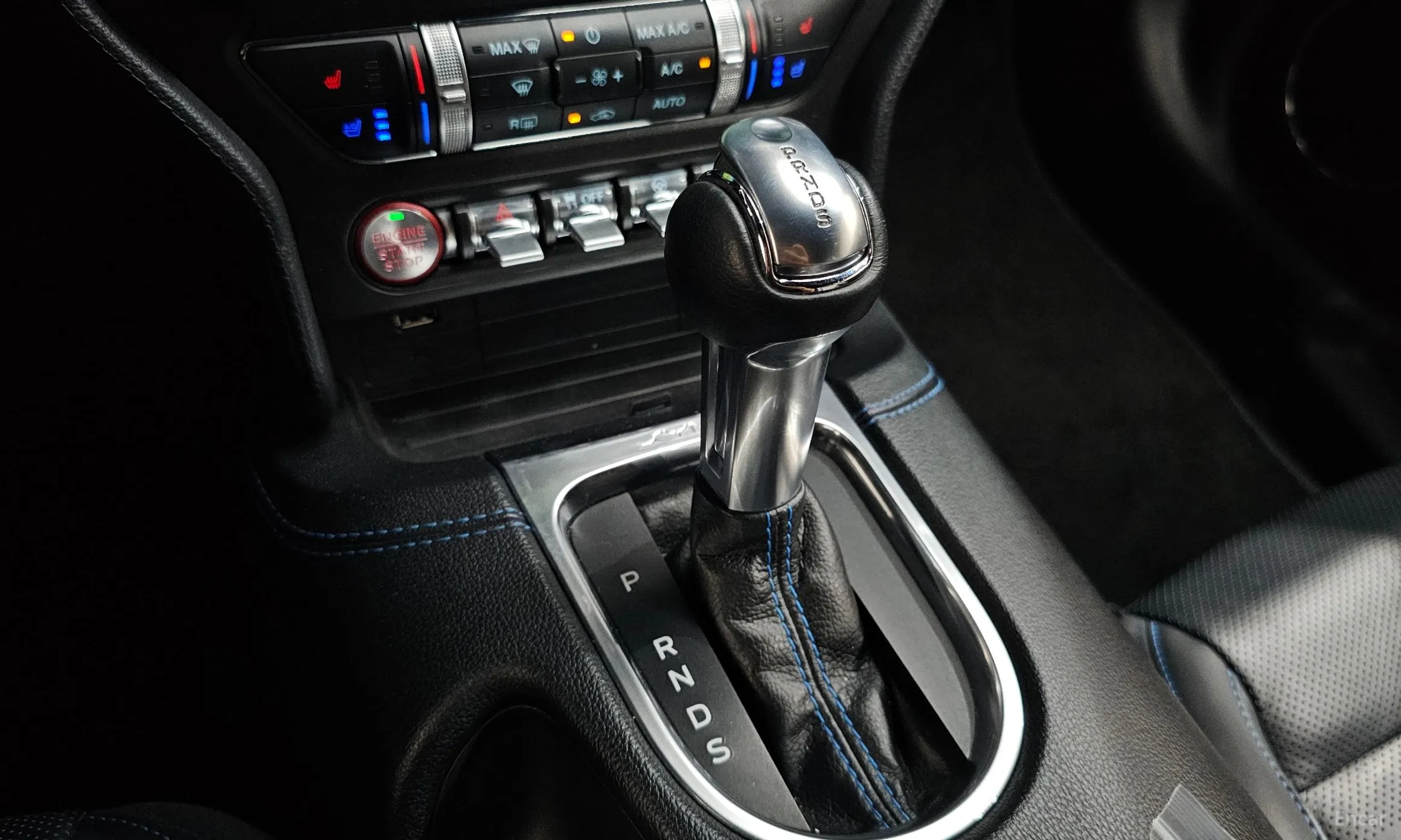 Ford Mustang превью 9