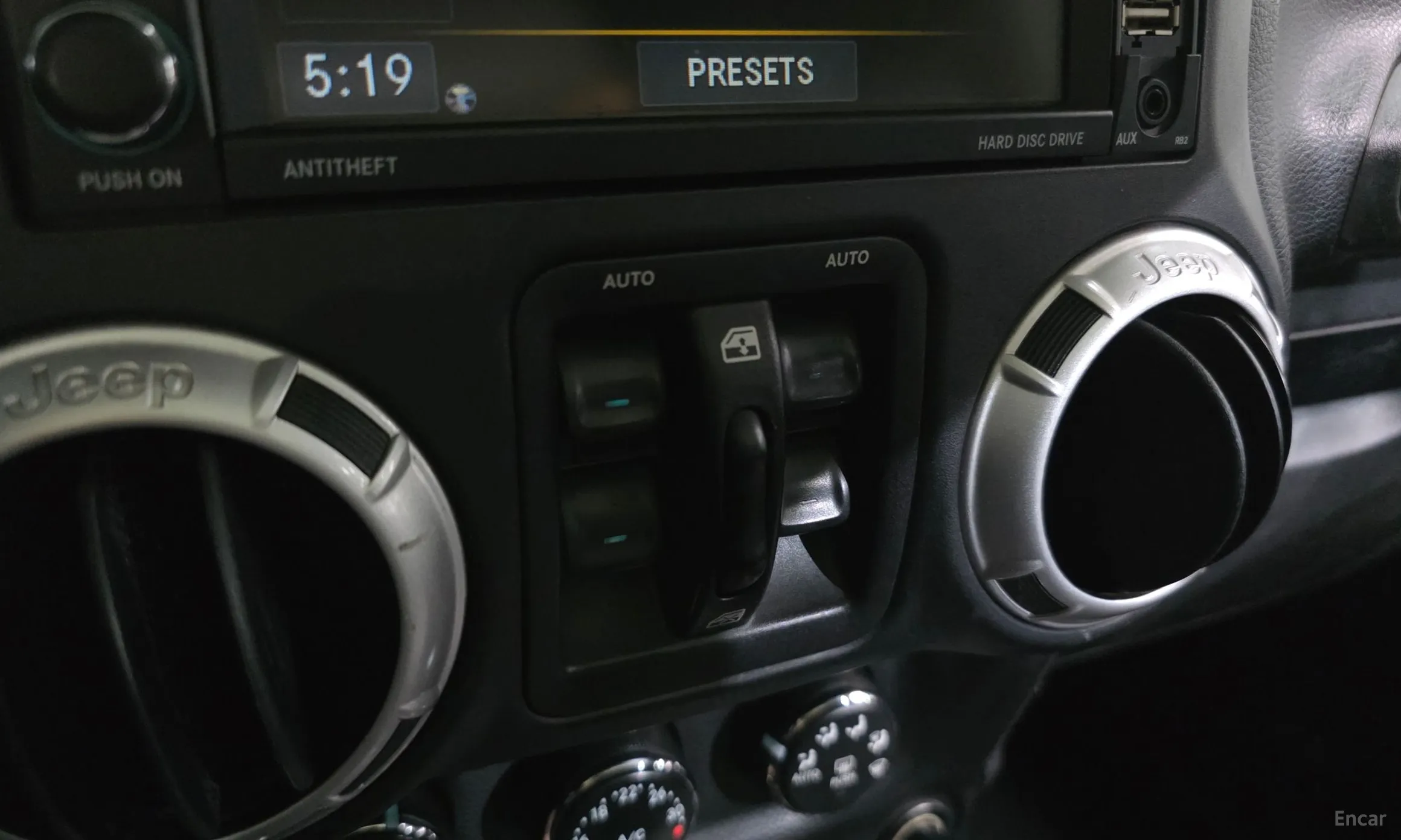 Jeep Wrangler (JK) превью 15