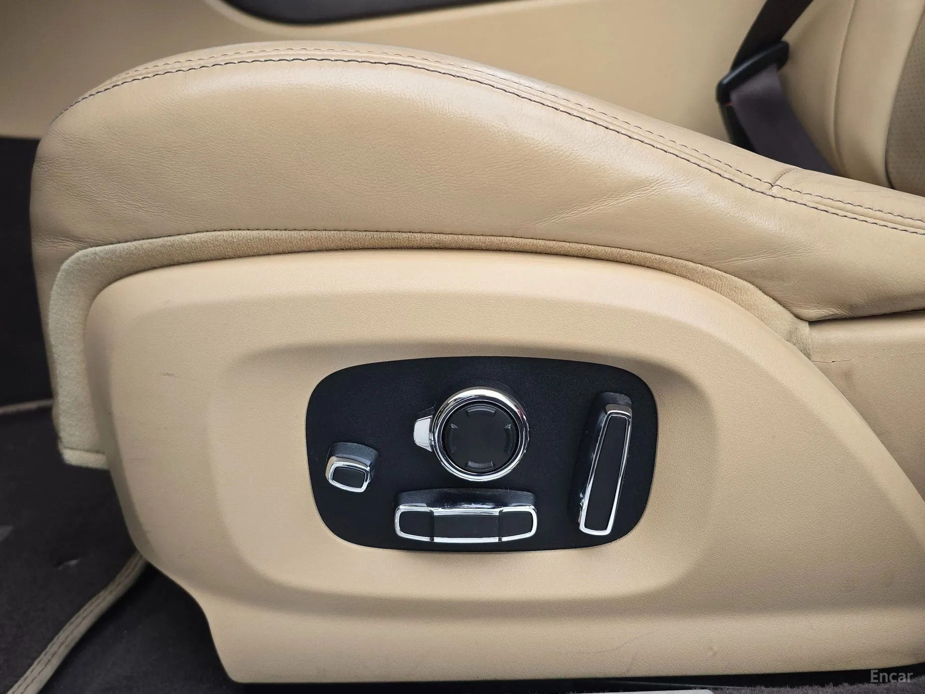 Jaguar All New XJ превью 13