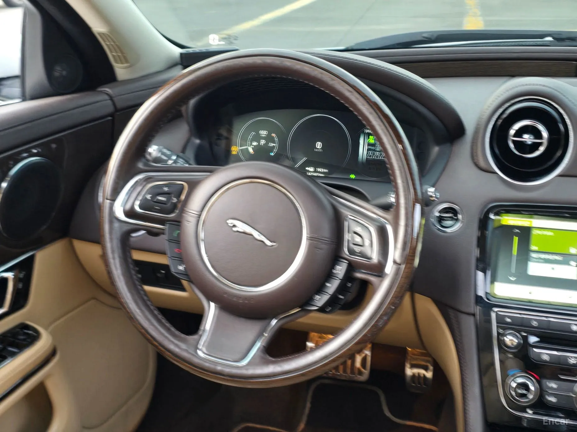Jaguar All New XJ превью 14