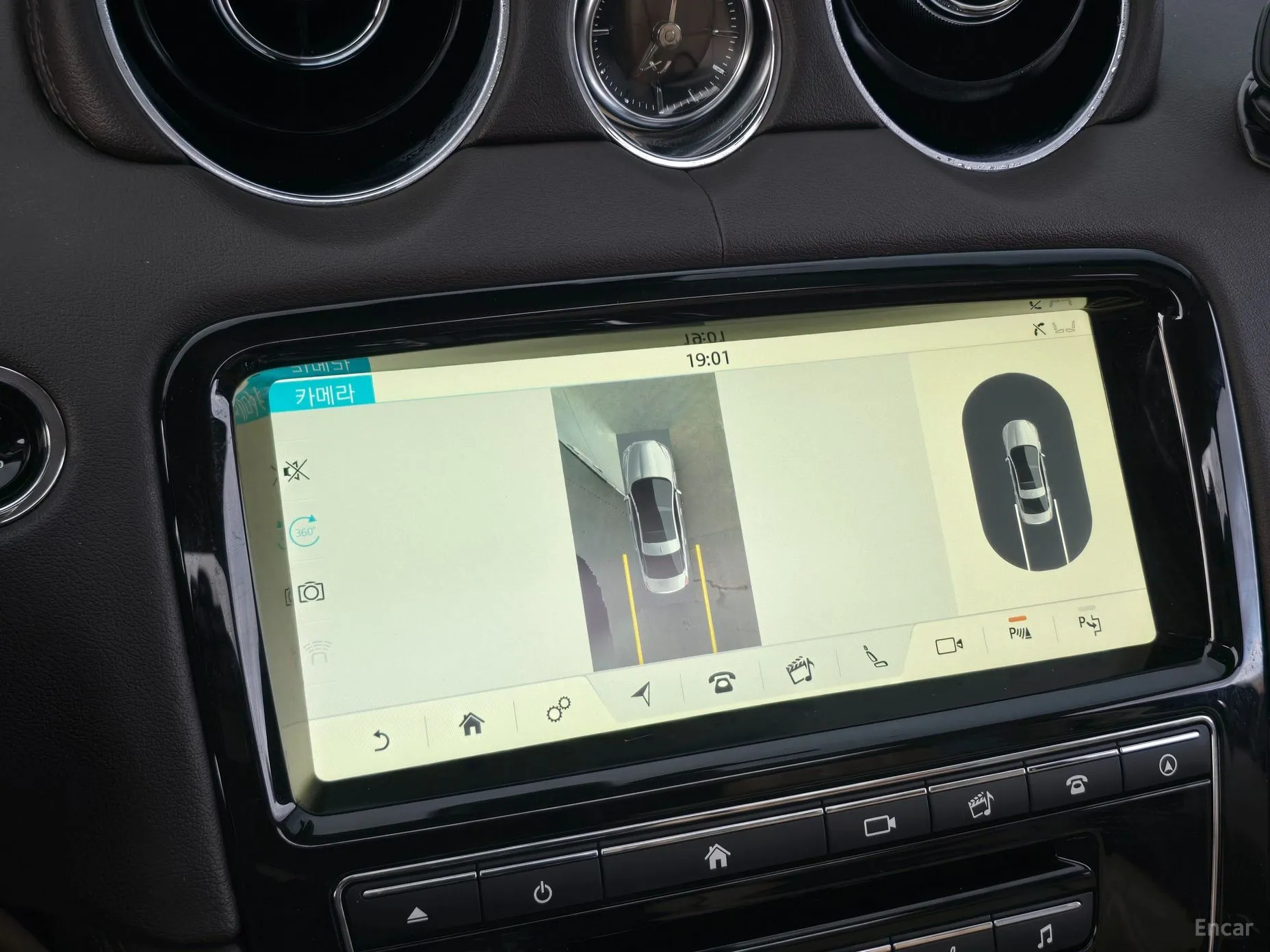 Jaguar All New XJ превью 17