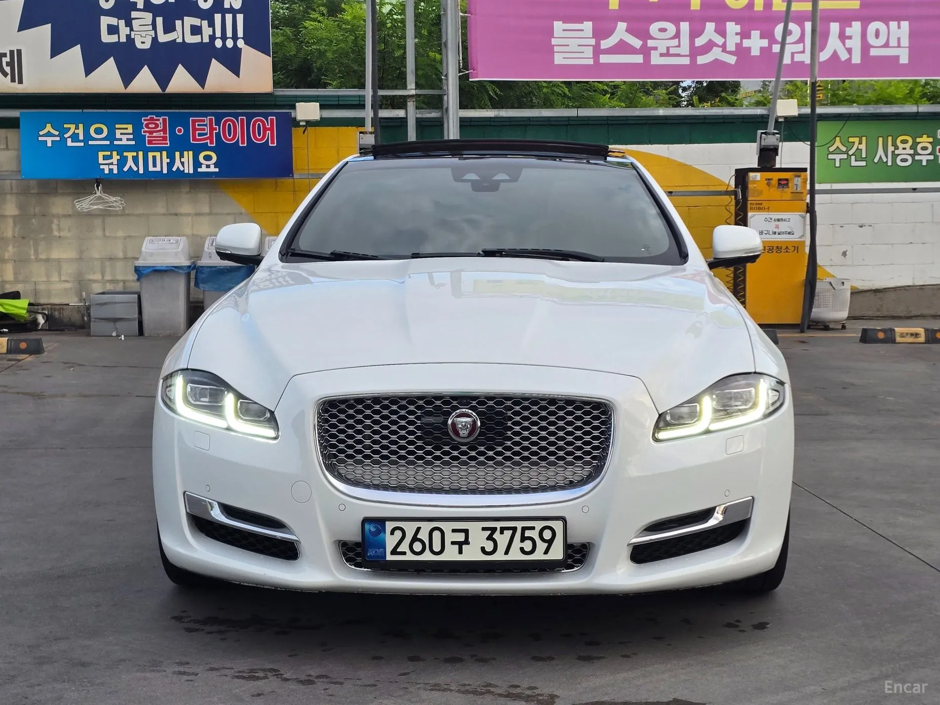 Jaguar All New XJ превью 3