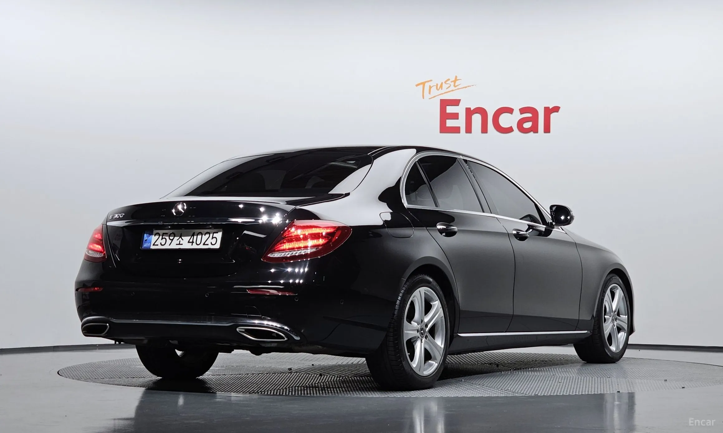 Mercedes Benz E-Class W213