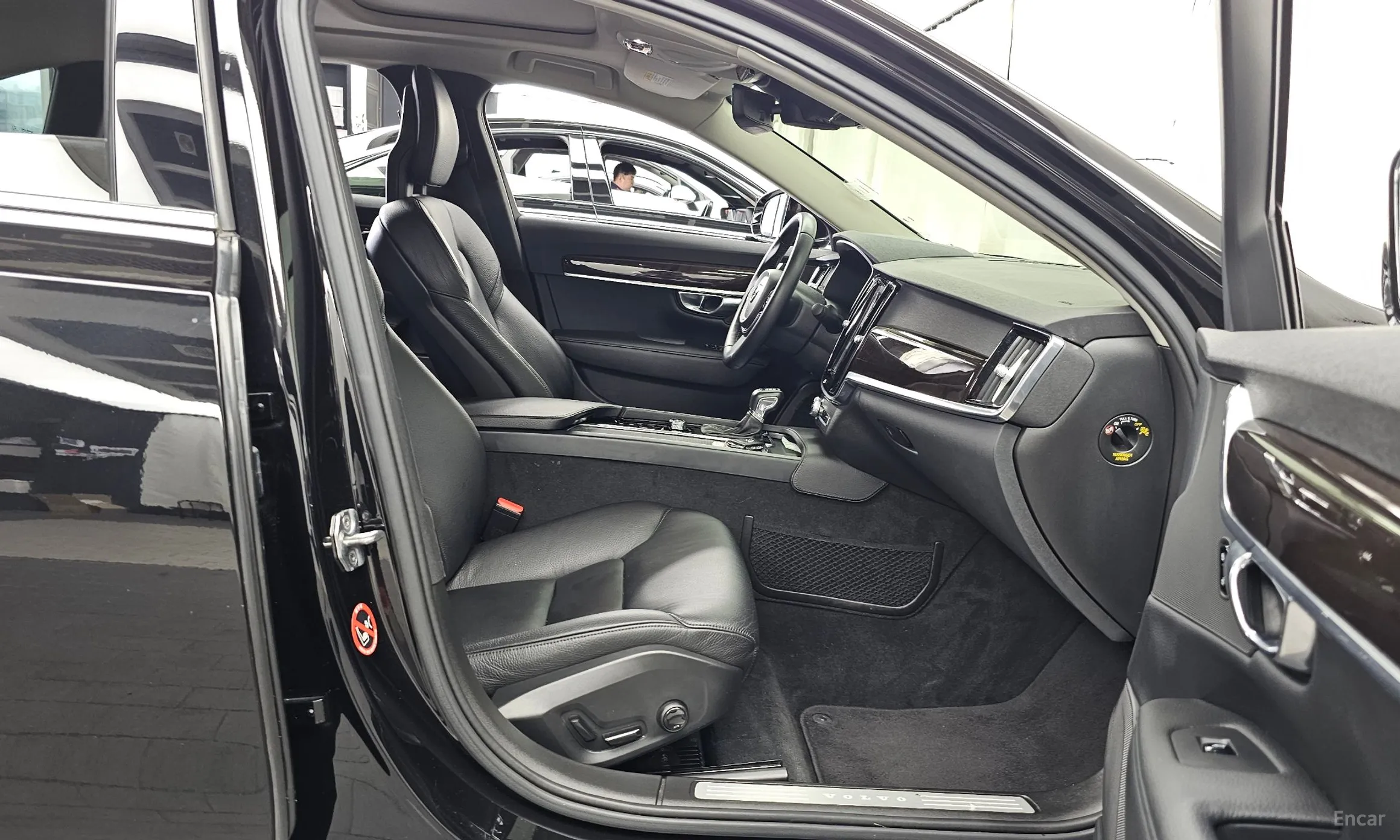 Volvo S90 превью 11