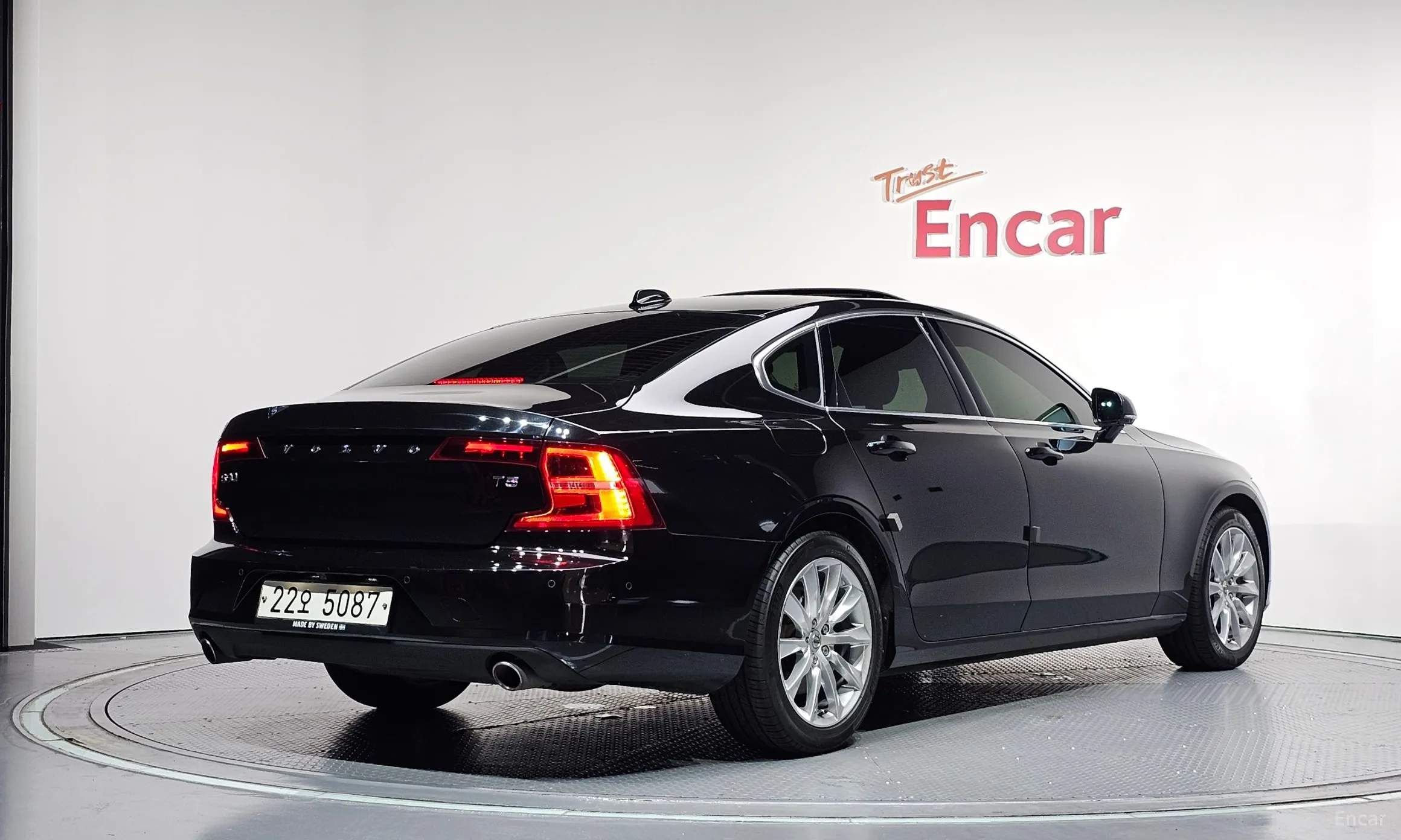 Volvo S90