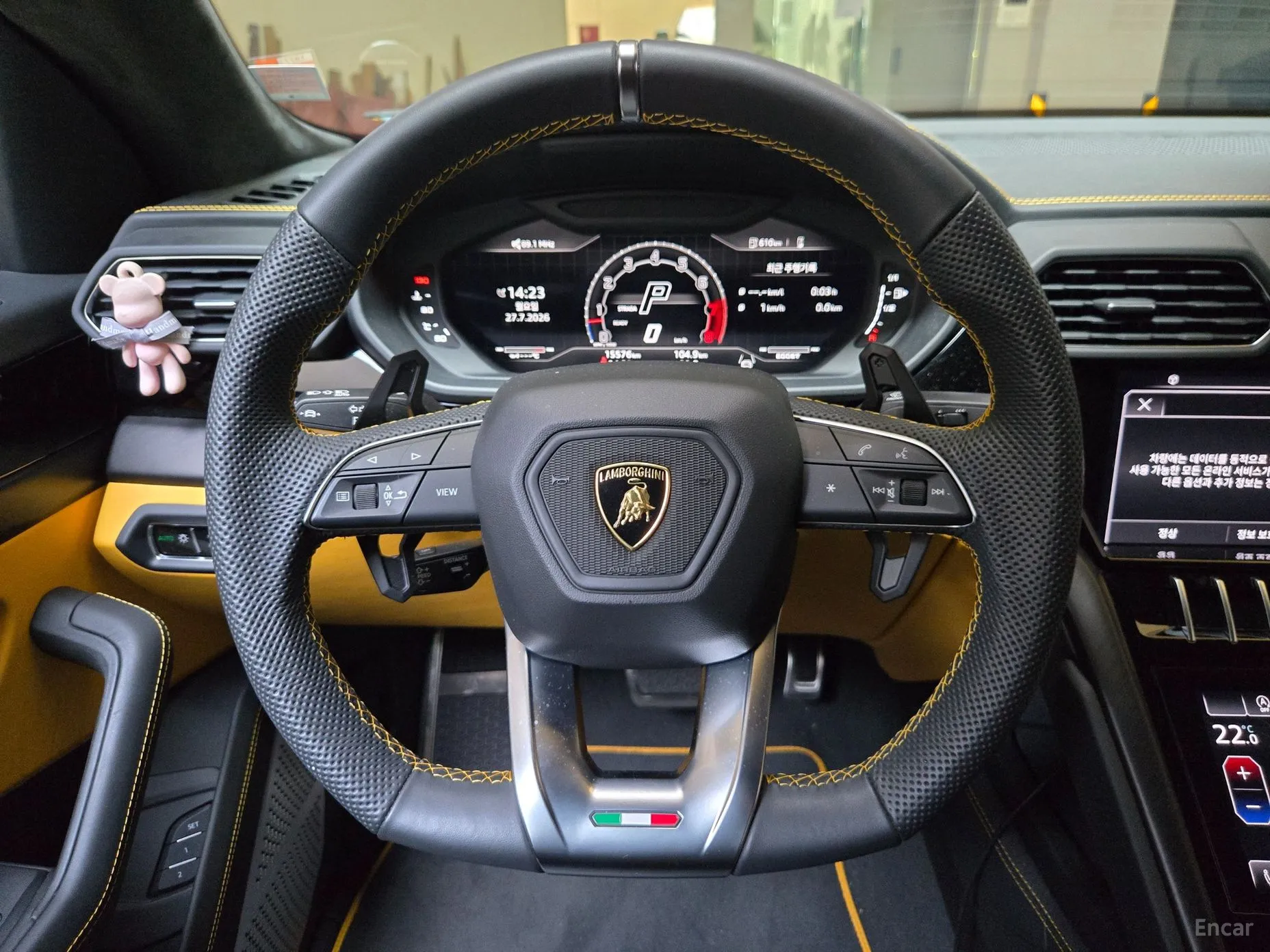 Lamborghini Urus превью 13
