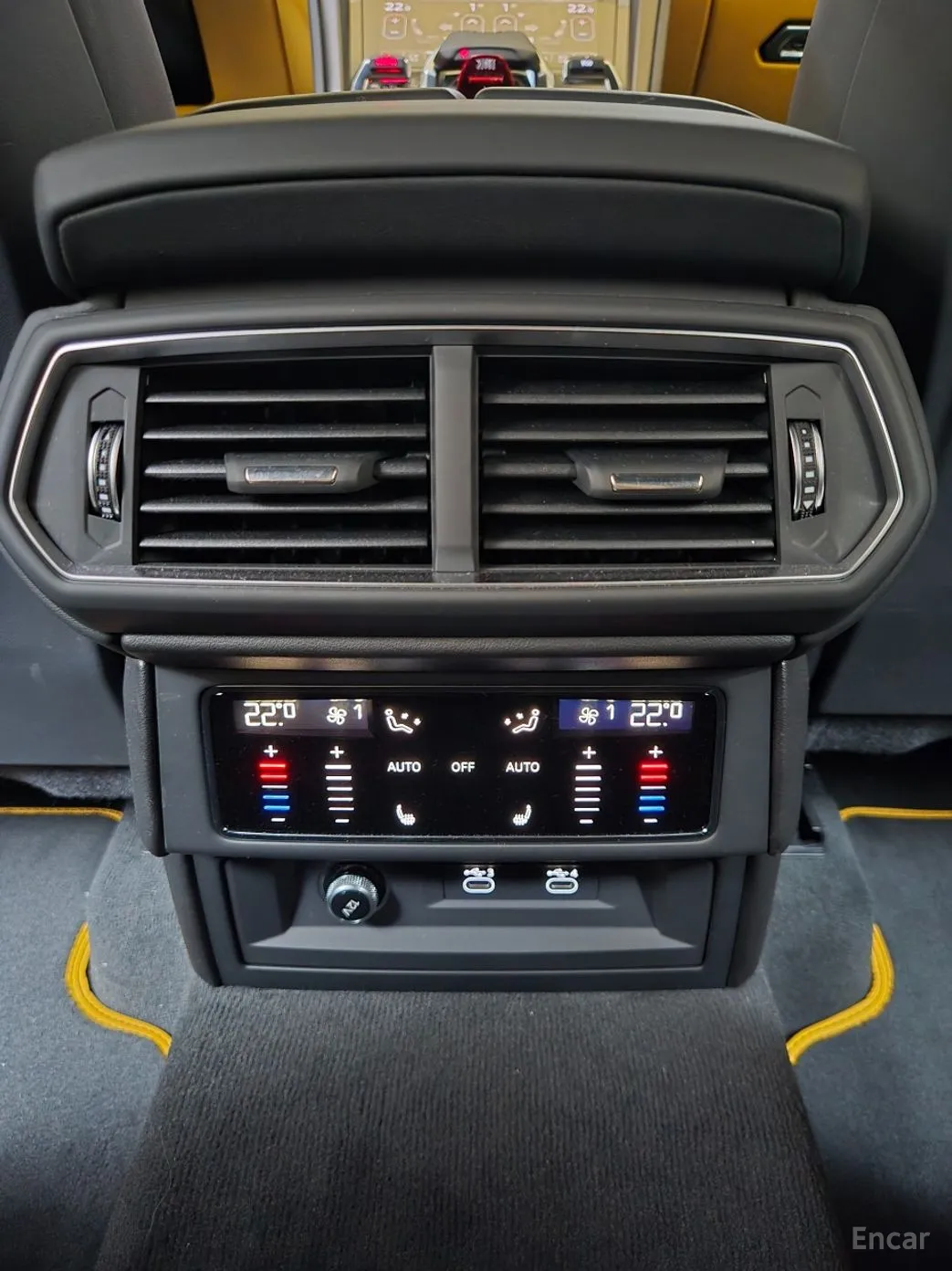 Lamborghini Urus превью 14