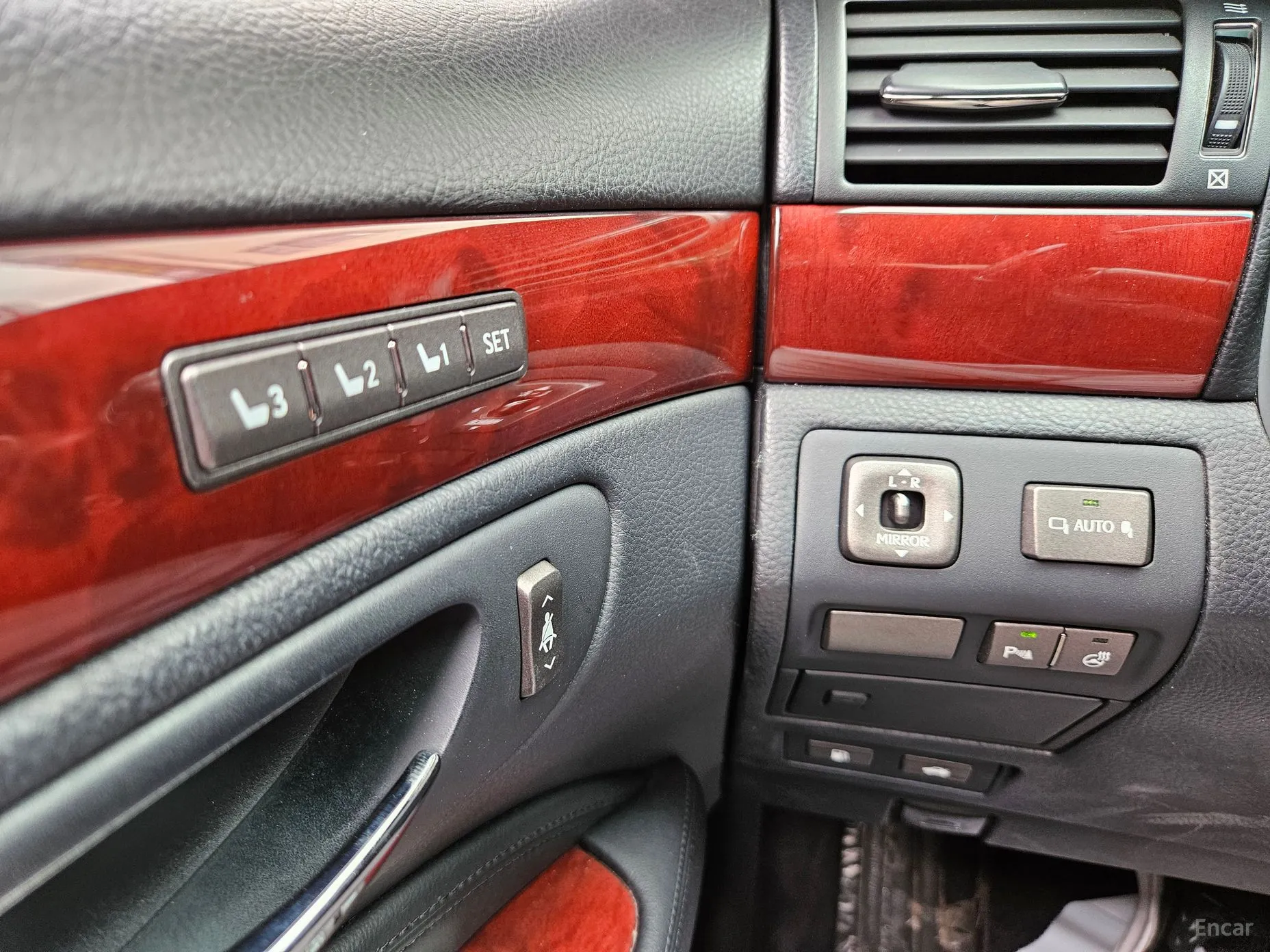 Lexus LS460 превью 17