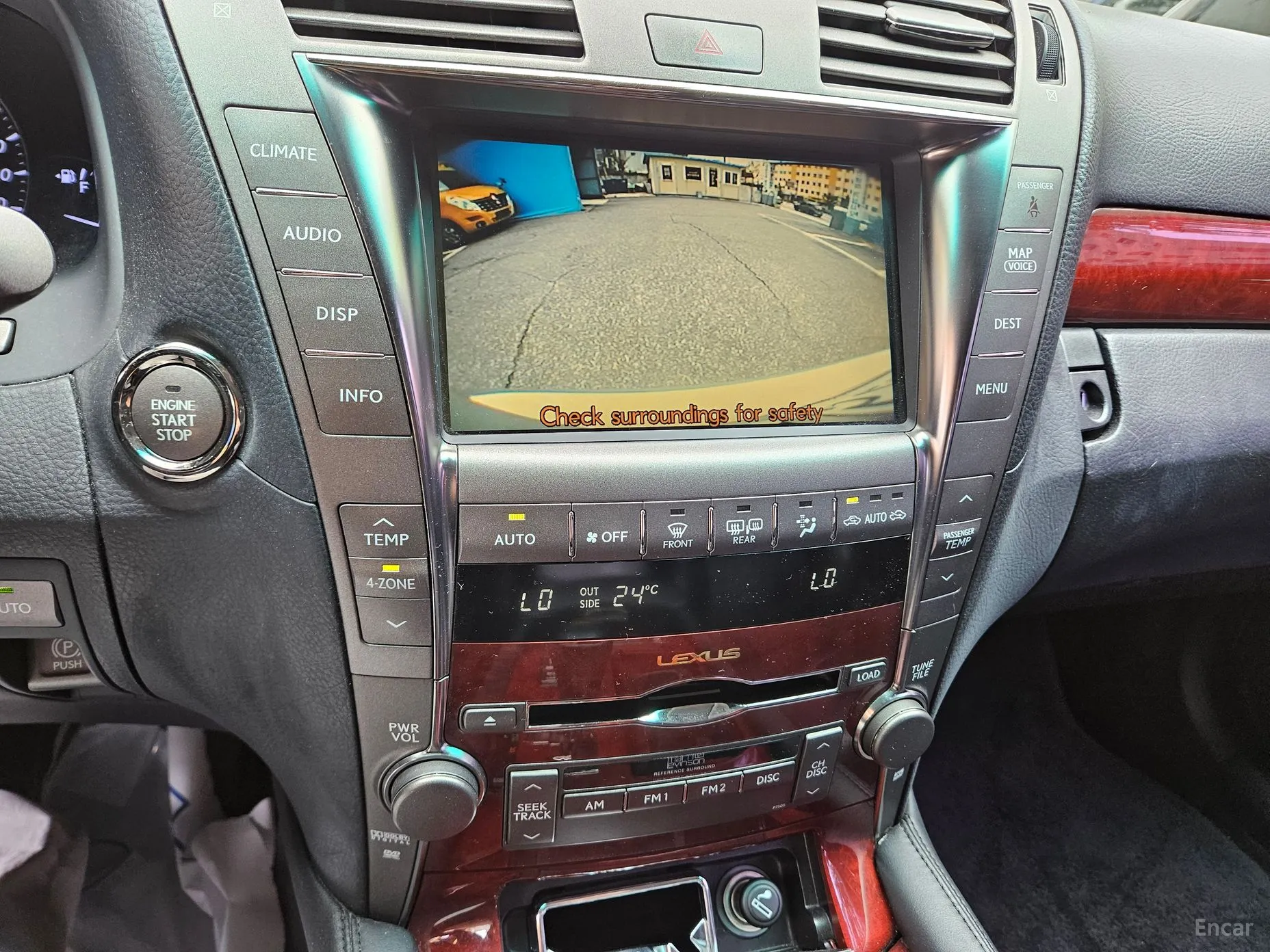 Lexus LS460 превью 20