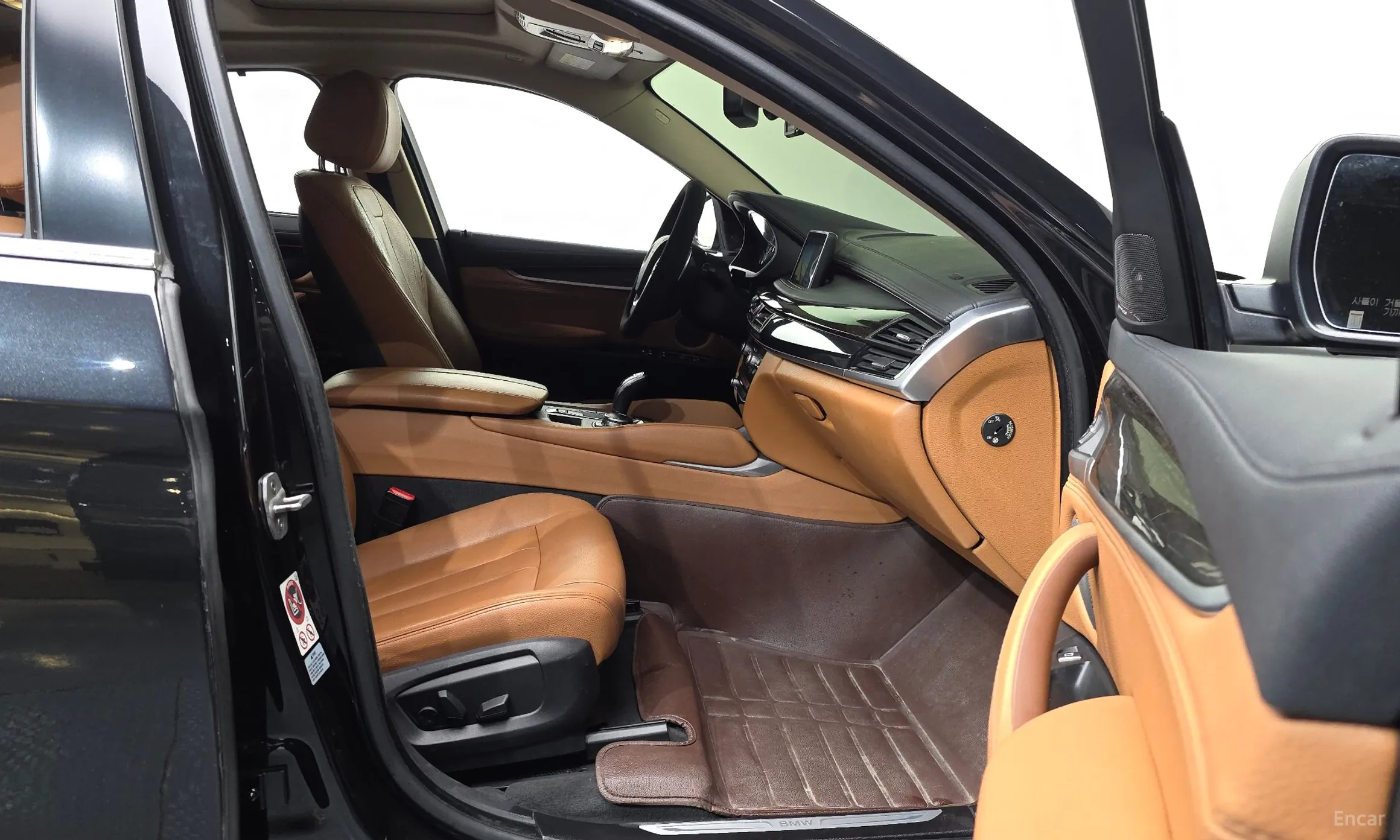 BMW X6 (F16) превью 11