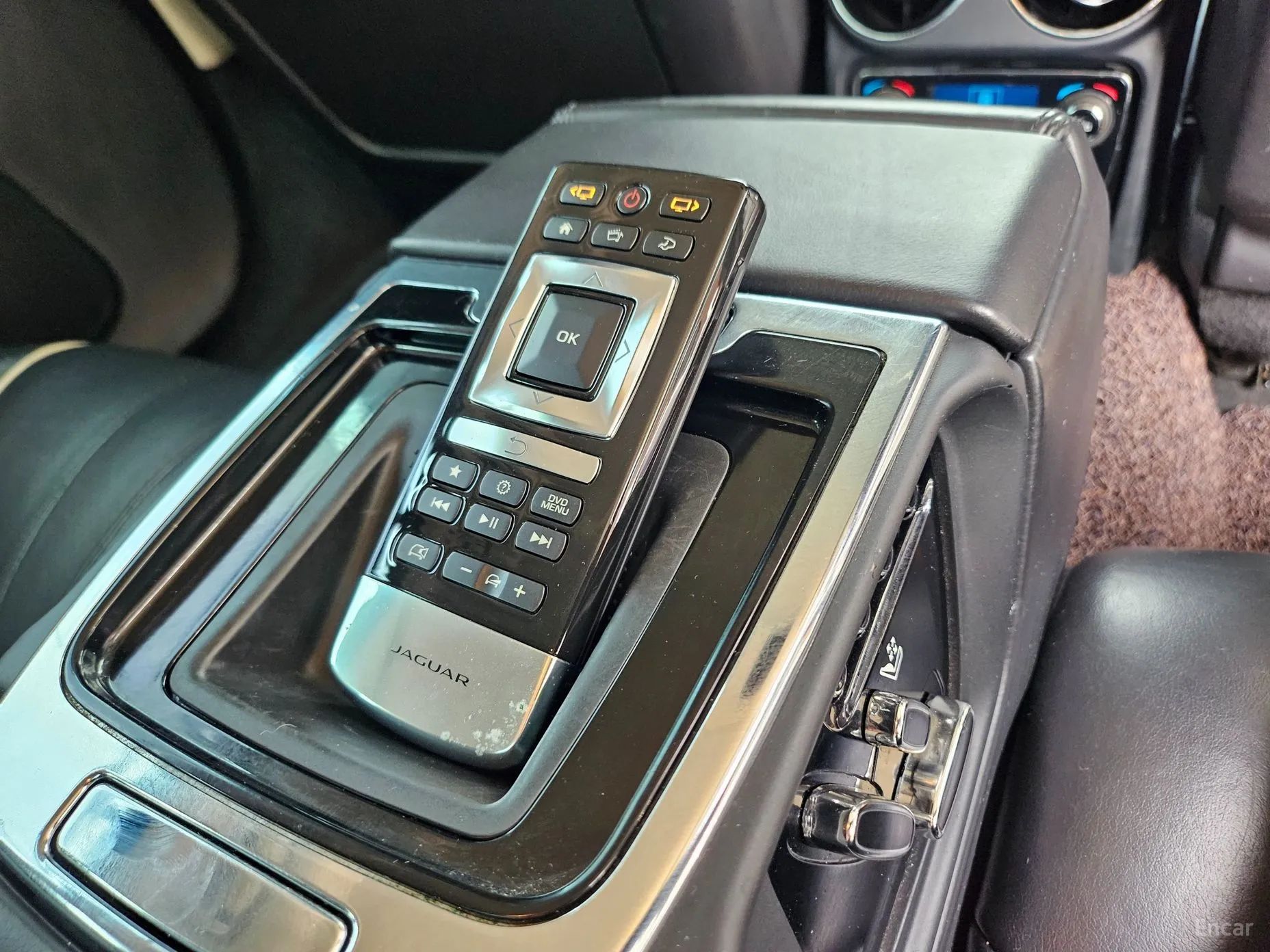Jaguar All New XJ превью 15