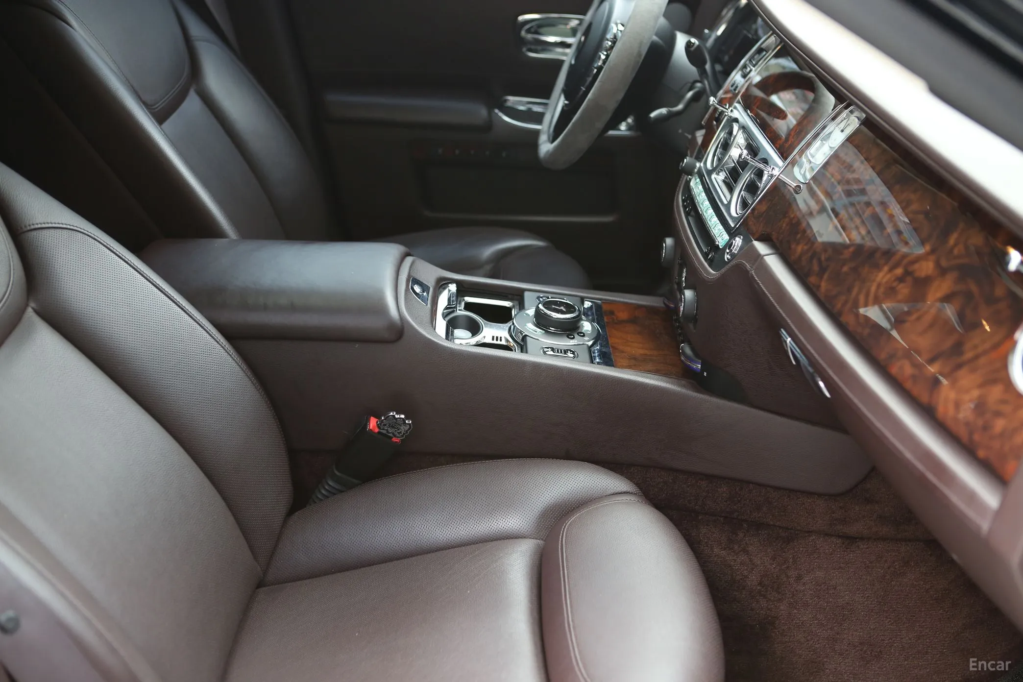 Rolls-Royce Ghost превью 10
