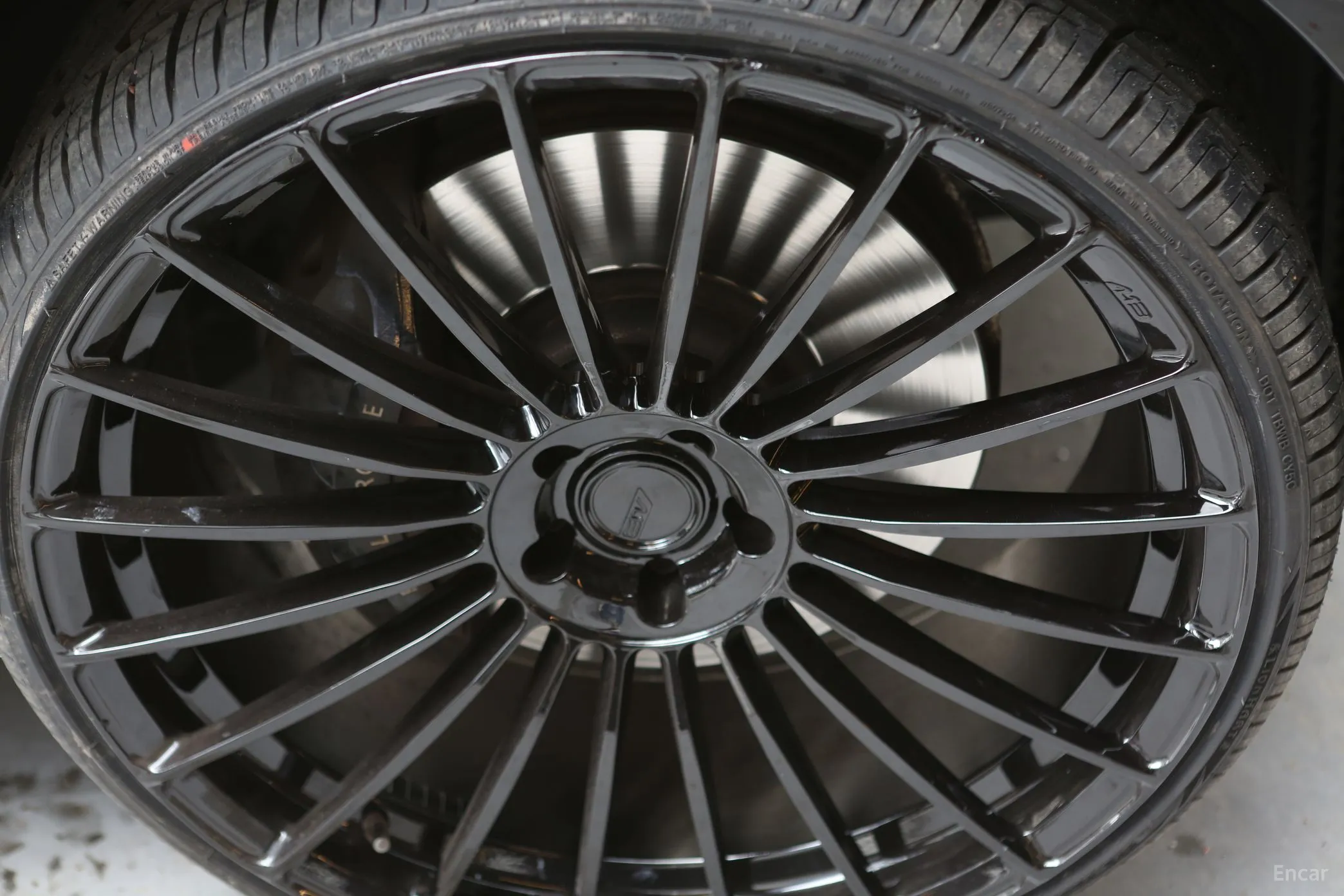Rolls-Royce Ghost превью 5