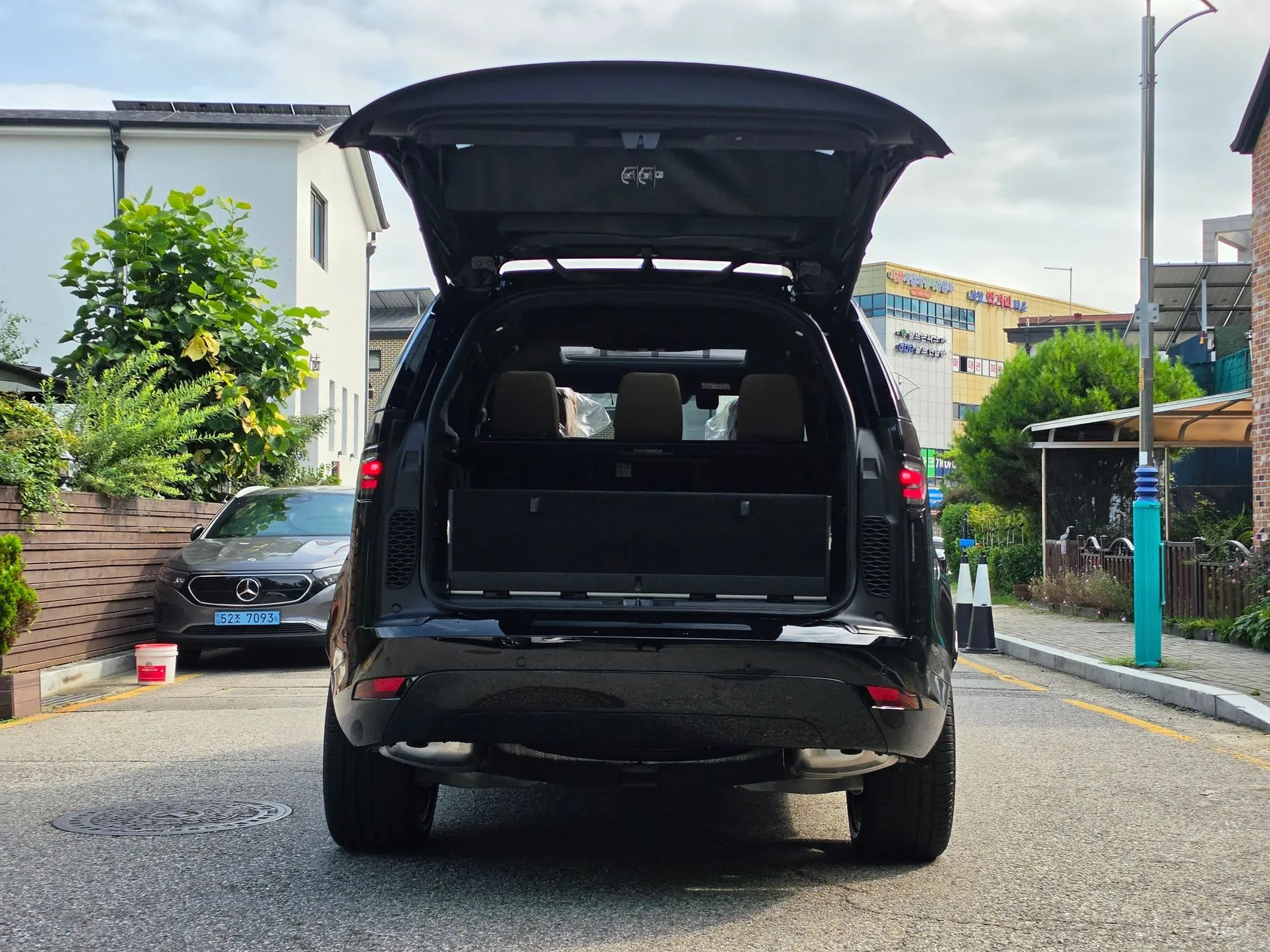 Land Rover Discovery 5 превью 11