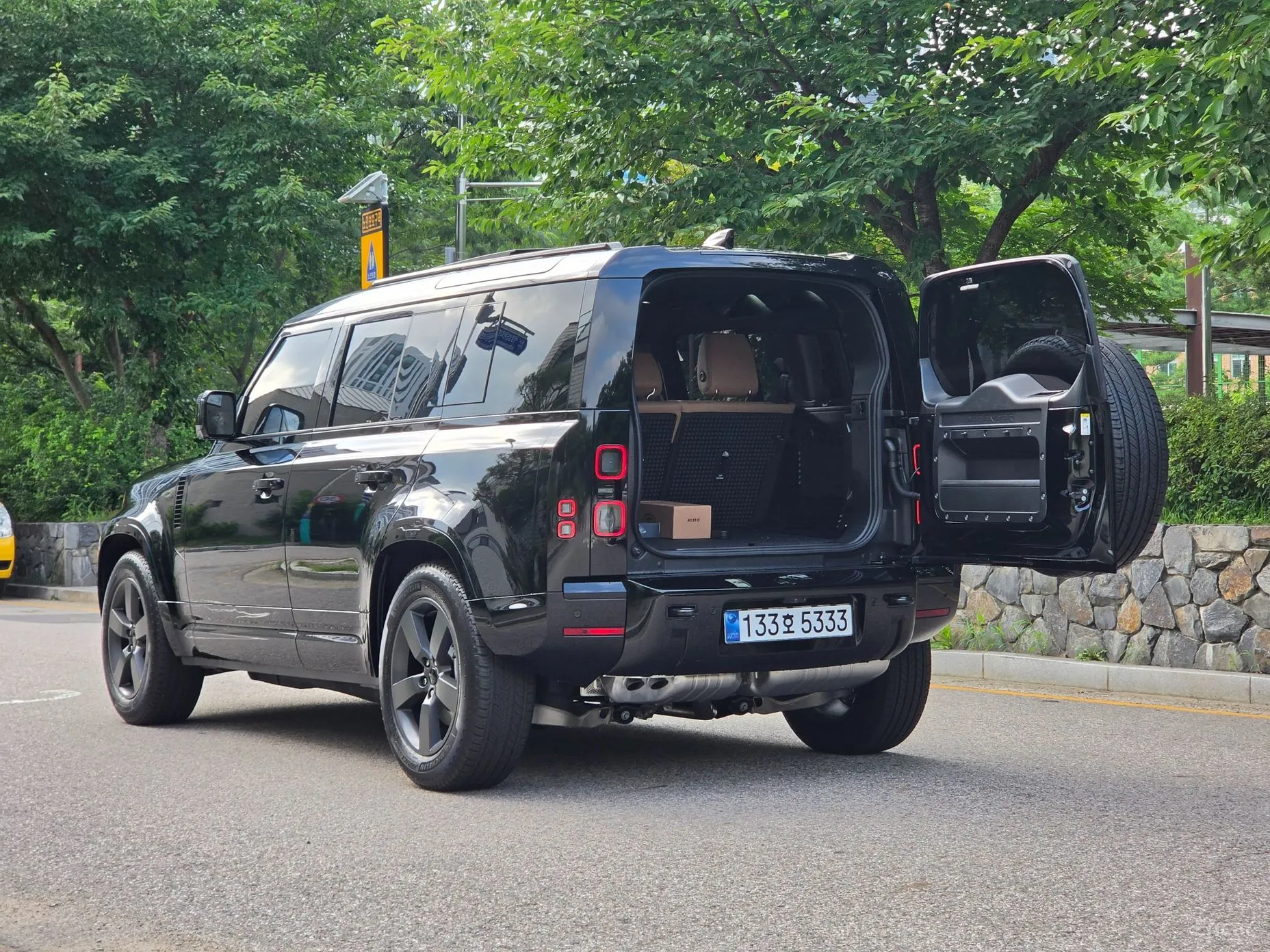 Land Rover Defender (L663) превью 11