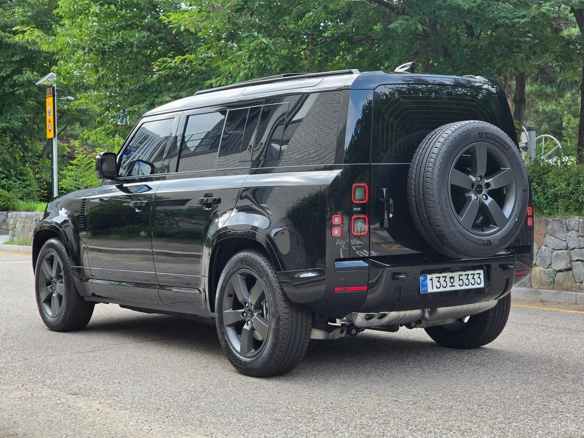 Land Rover Defender (L663)