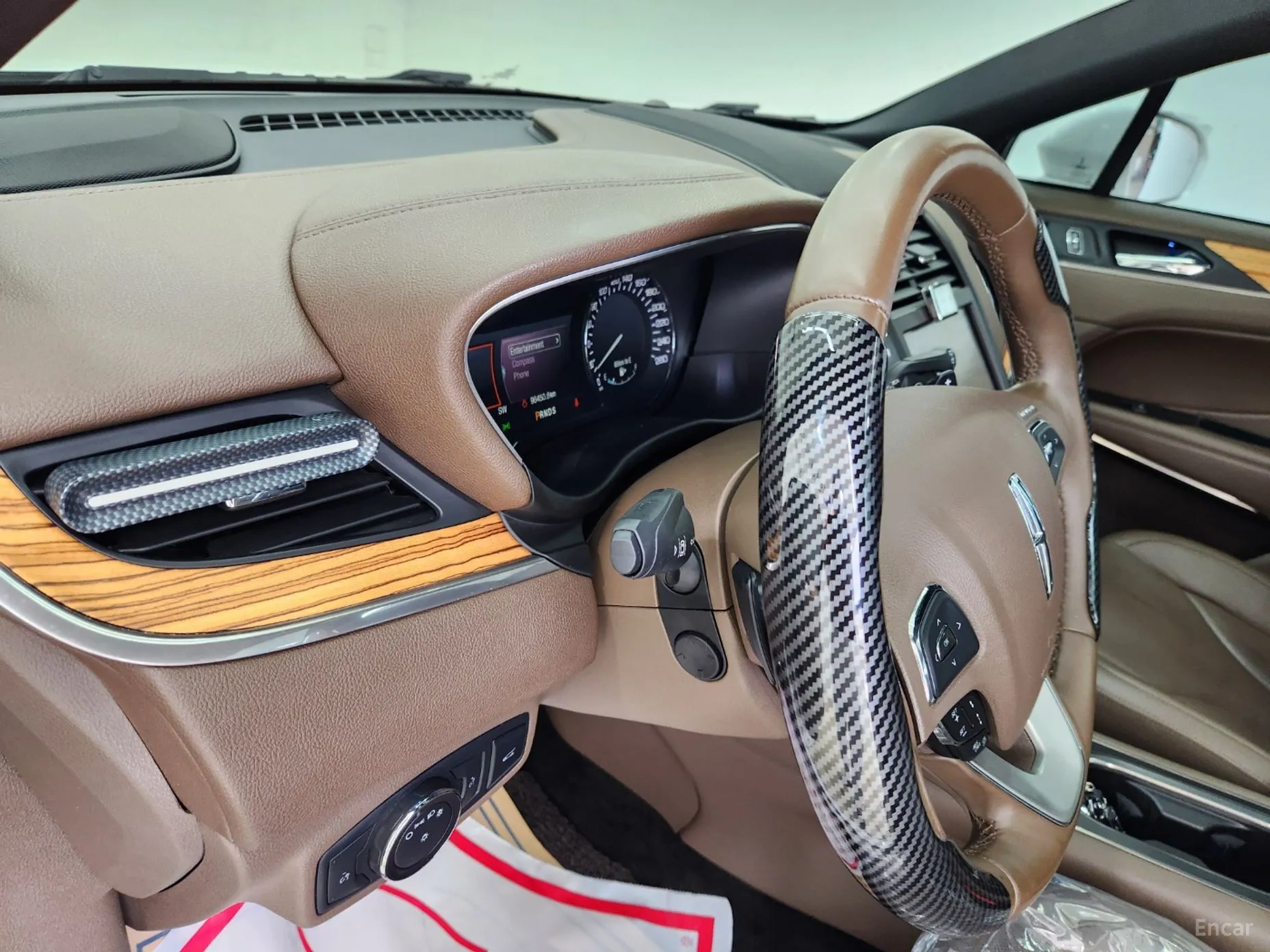 Lincoln MKC превью 16