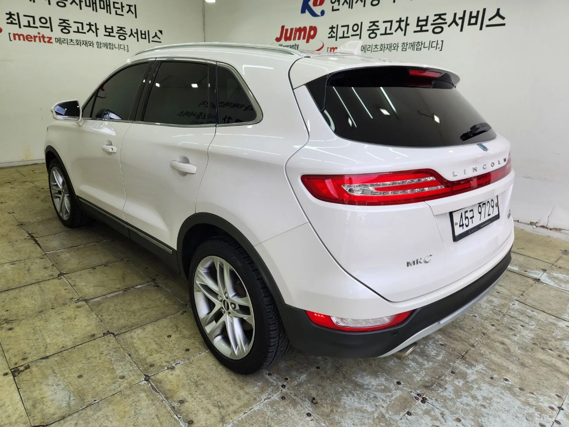 Lincoln MKC превью 3