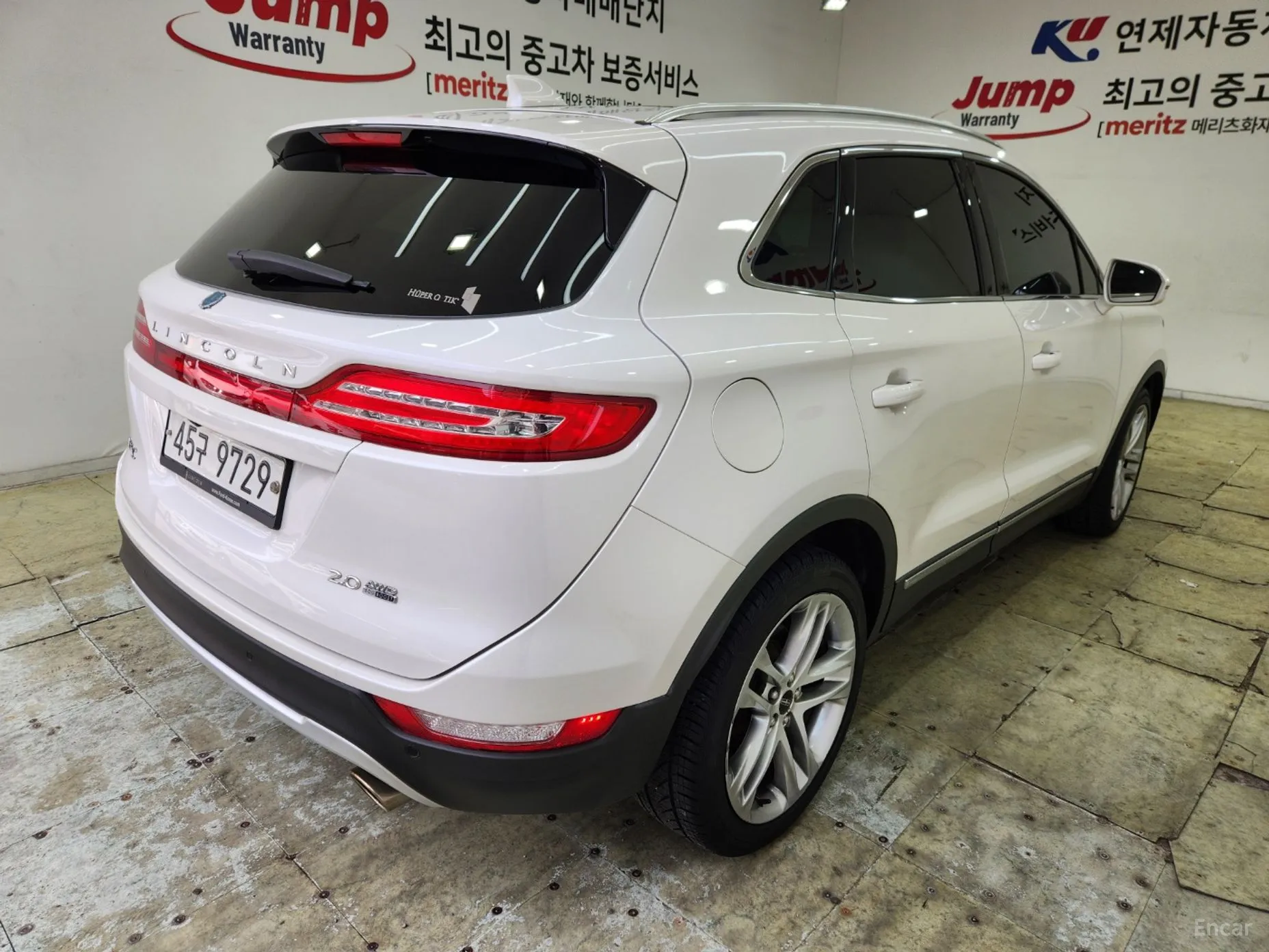 Lincoln MKC превью 5