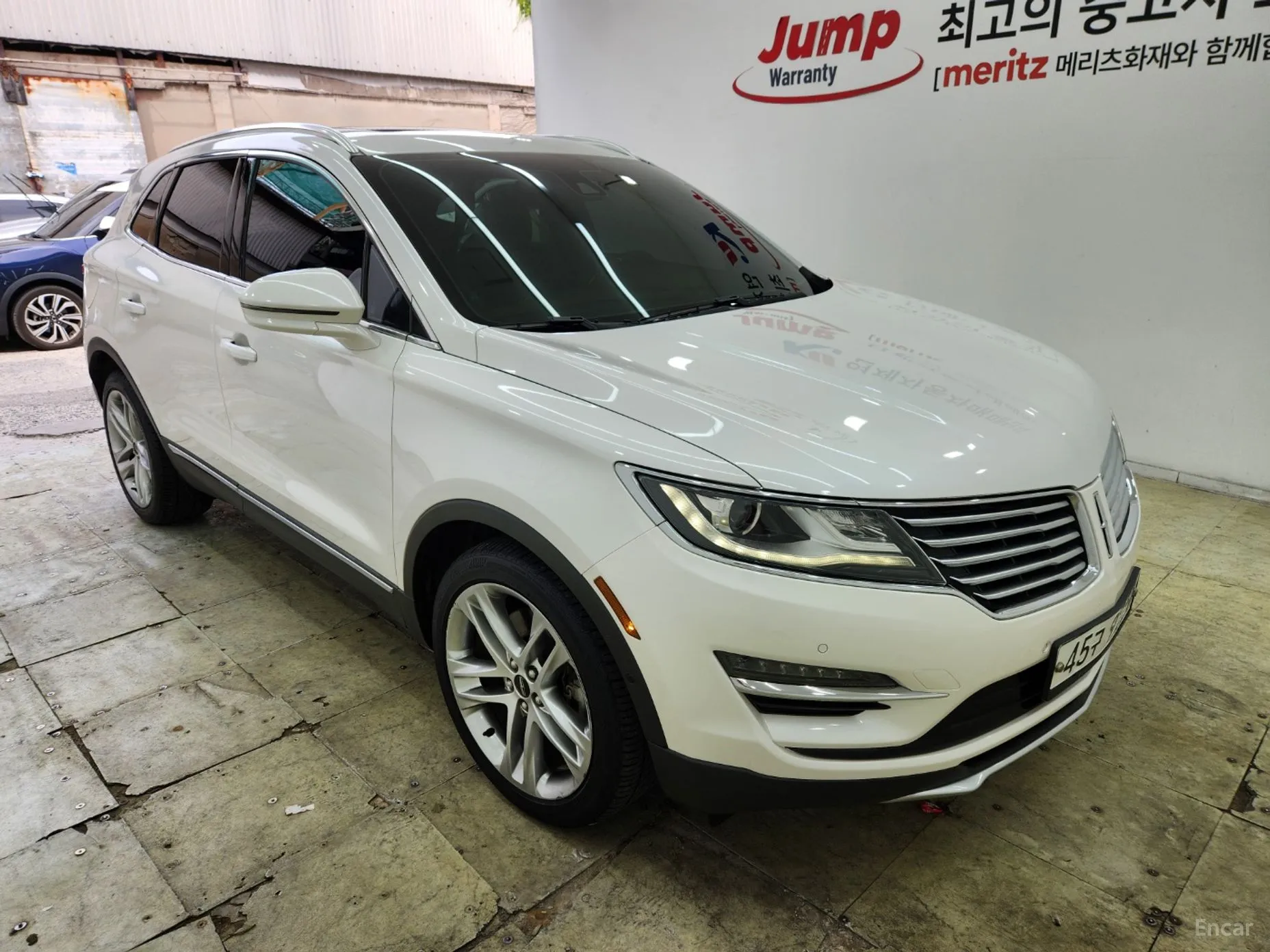 Lincoln MKC превью 6