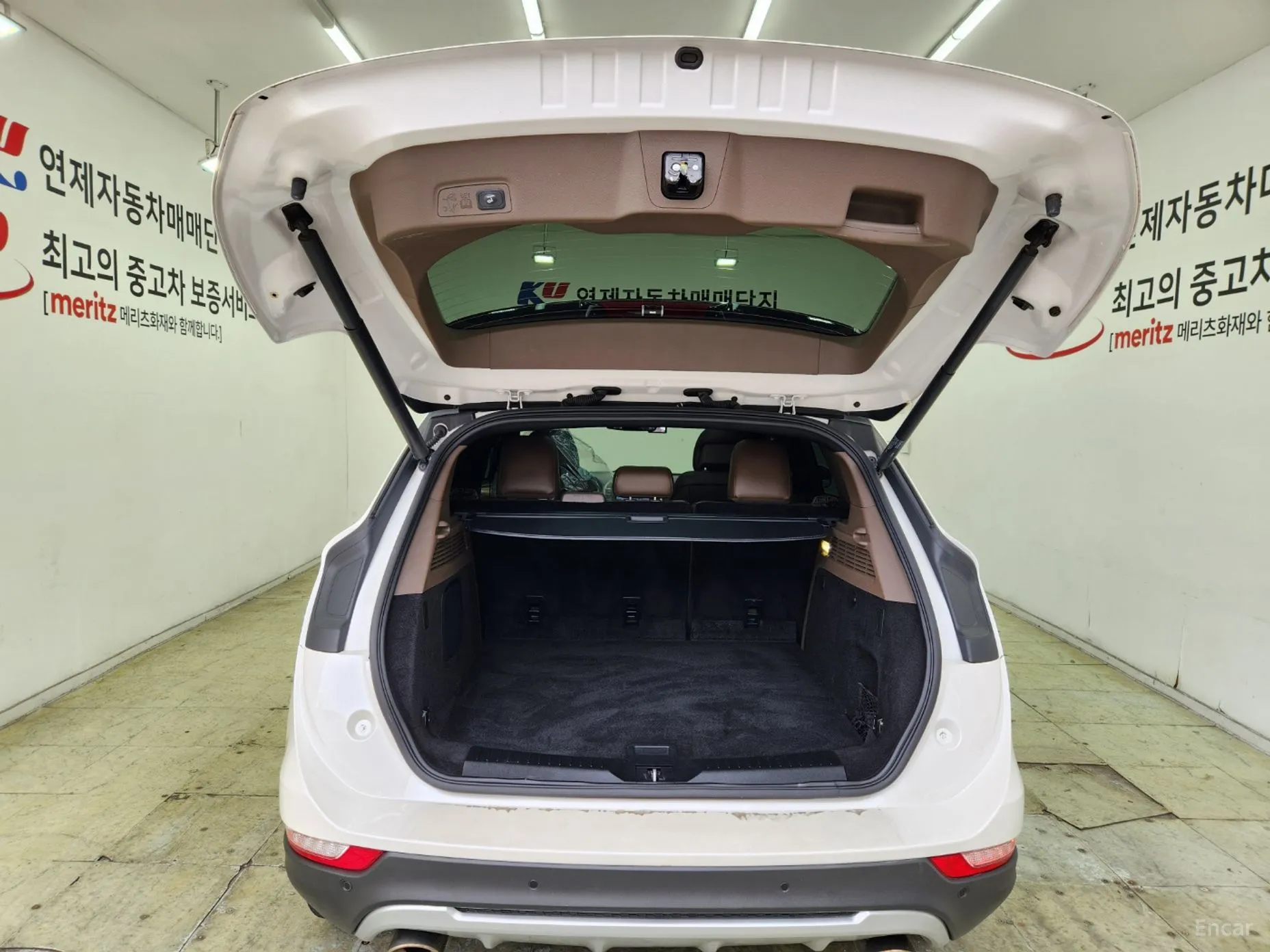 Lincoln MKC превью 7