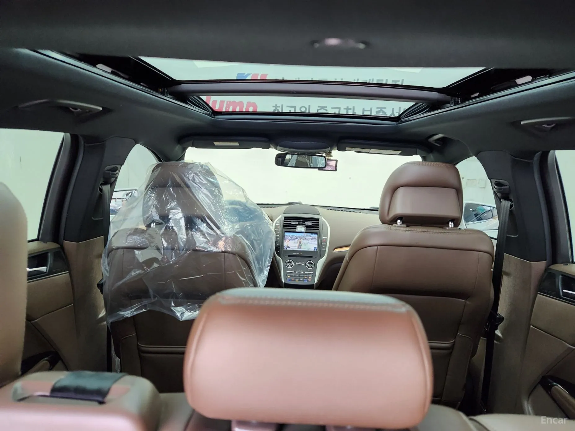 Lincoln MKC превью 8