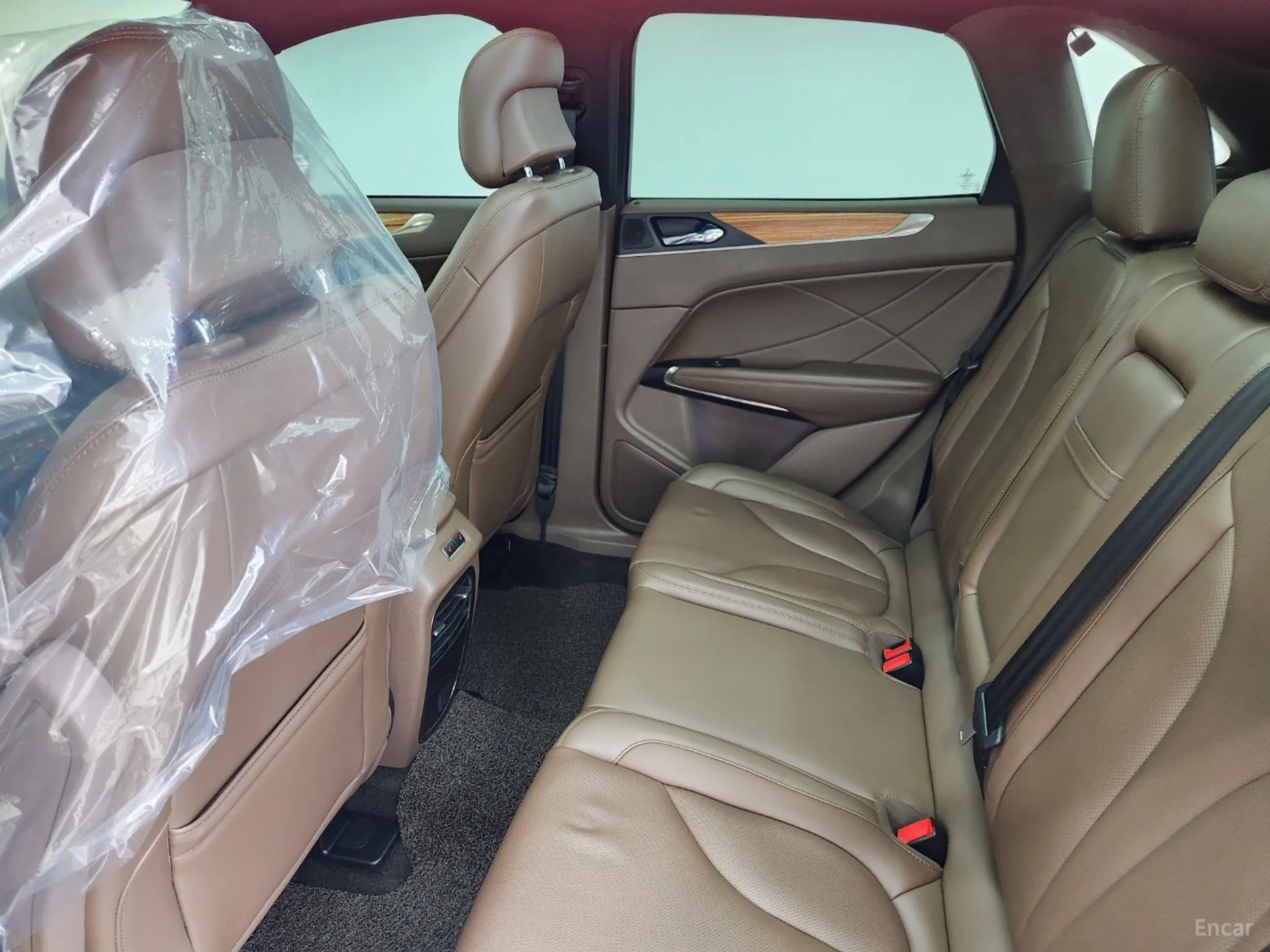 Lincoln MKC превью 9