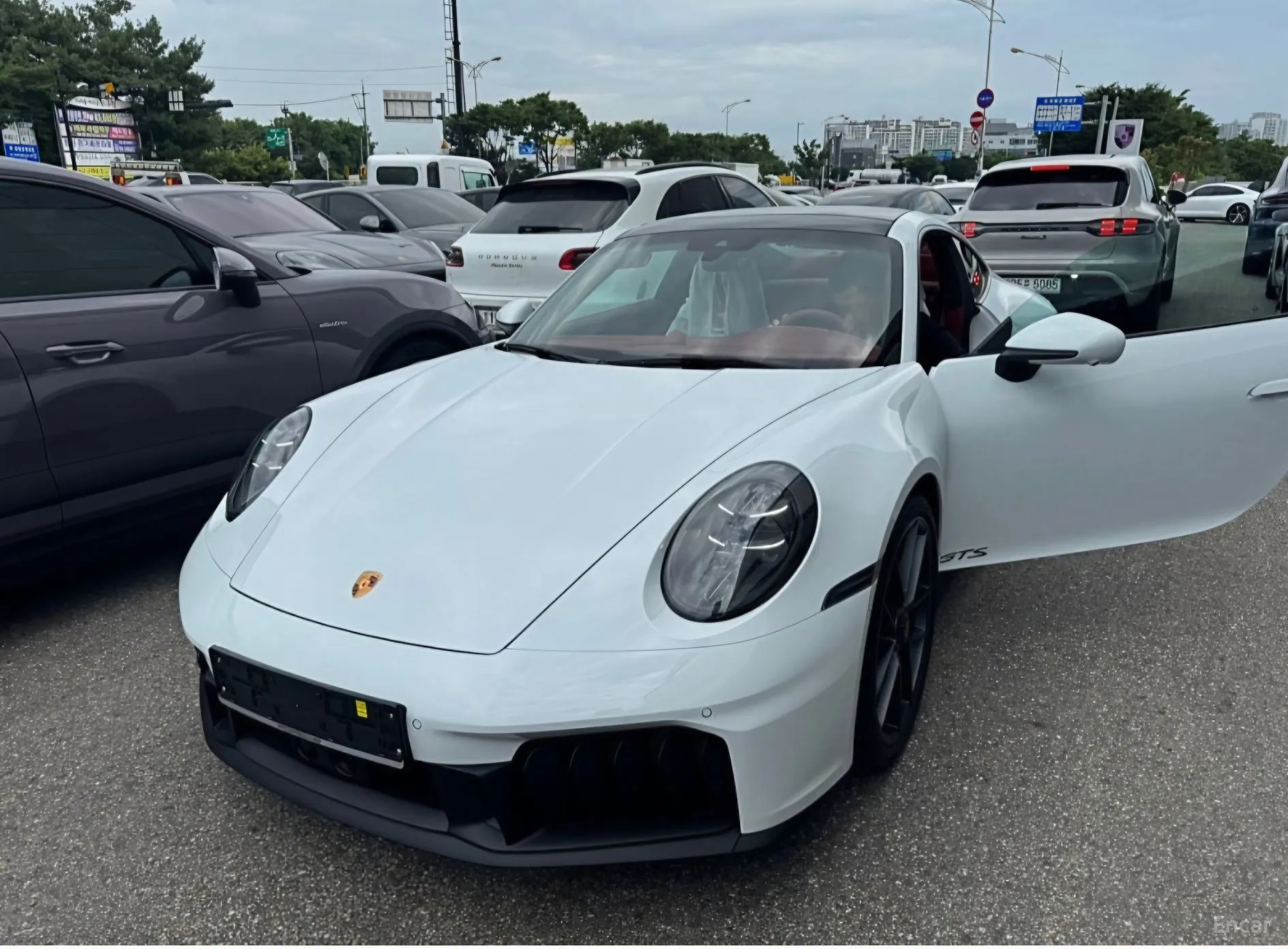 Porsche 911 (992)