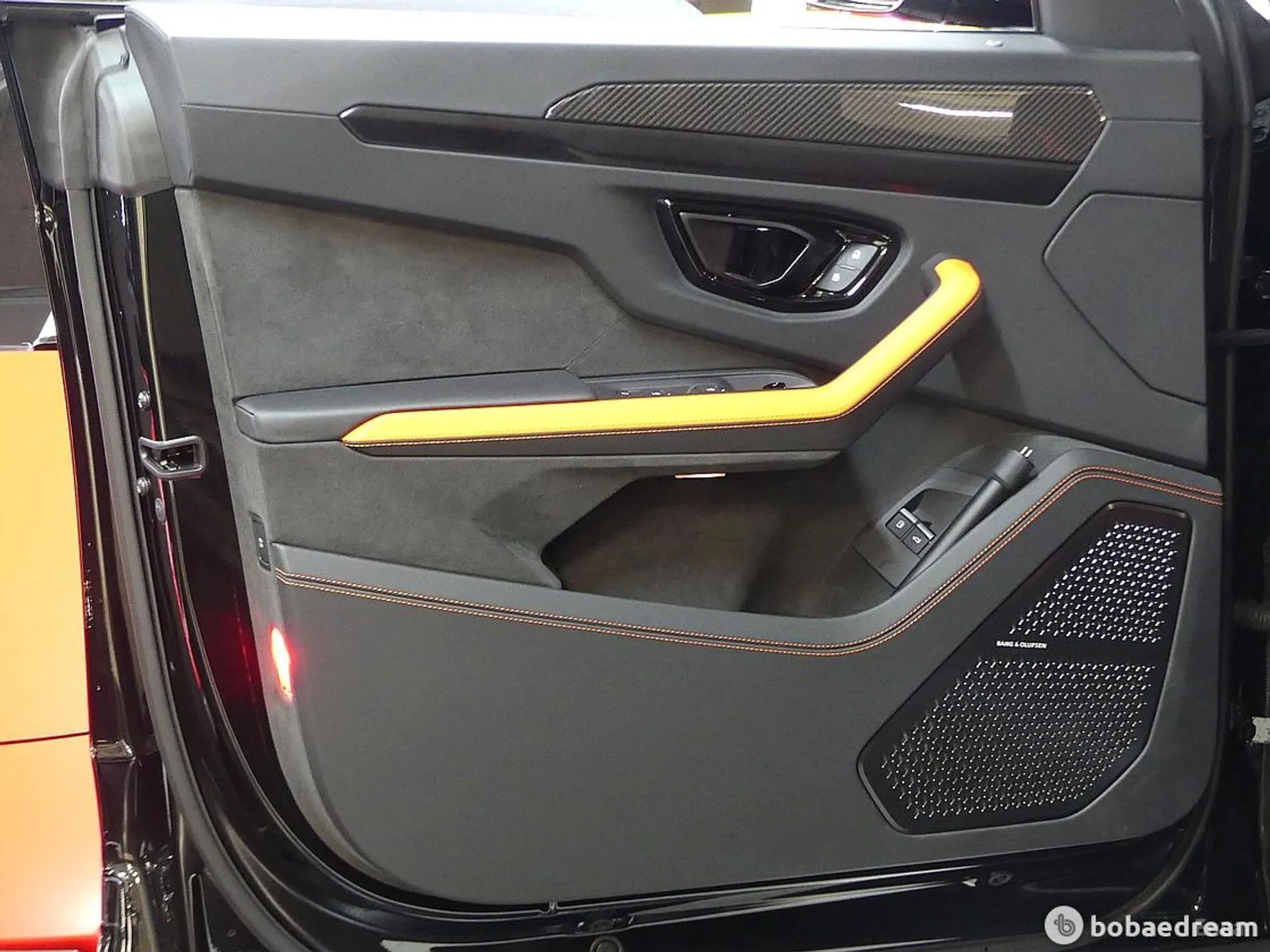Lamborghini Urus превью 11
