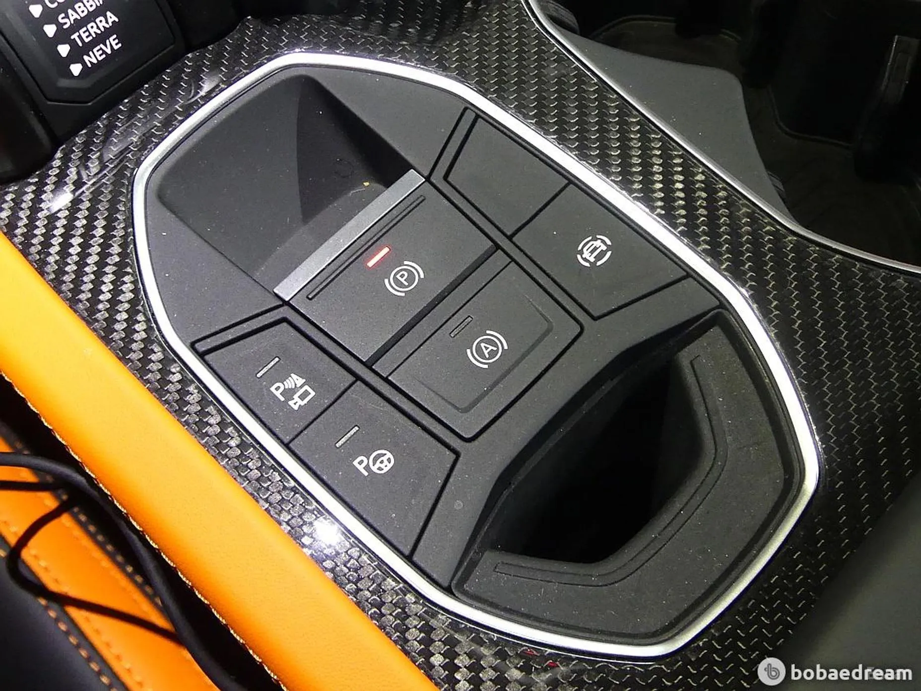 Lamborghini Urus превью 20