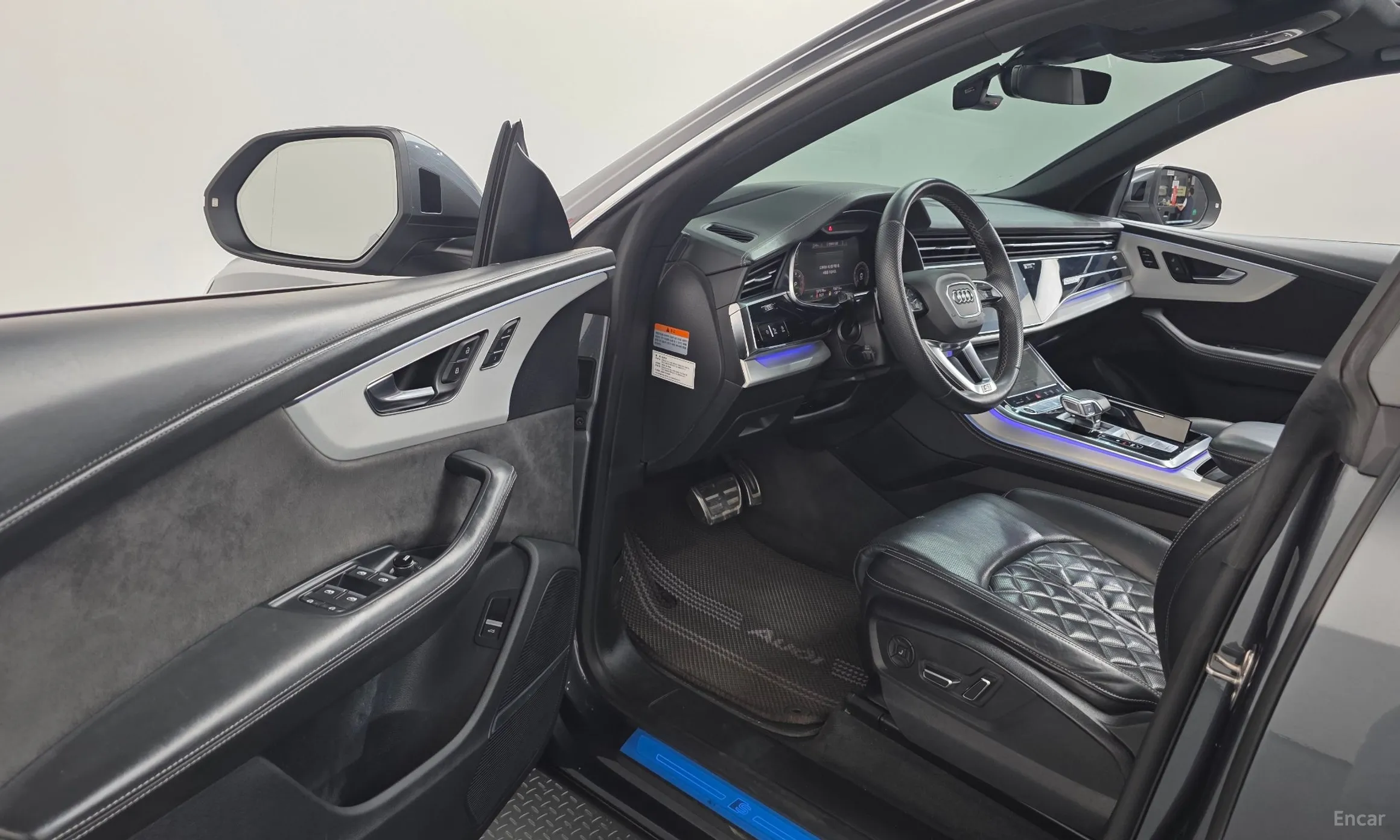Audi Q8 (4M) превью 10